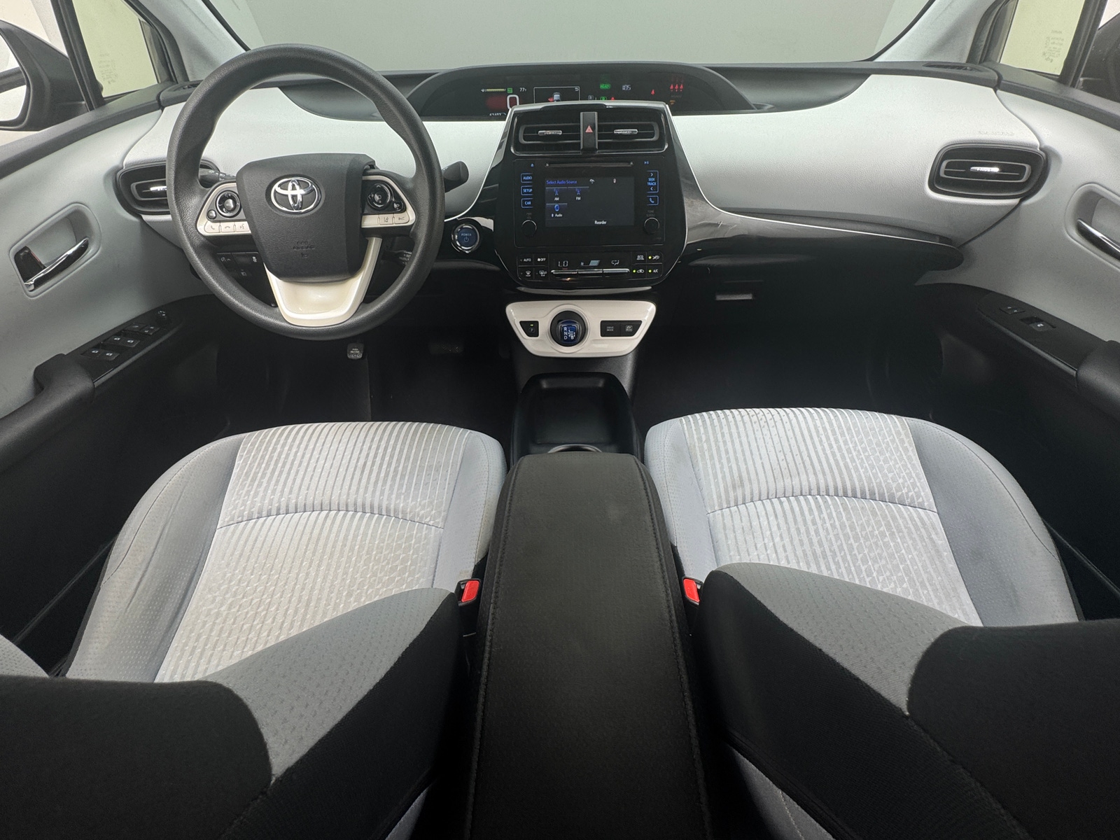 Thumbnail: 2018 Toyota Prius - 3