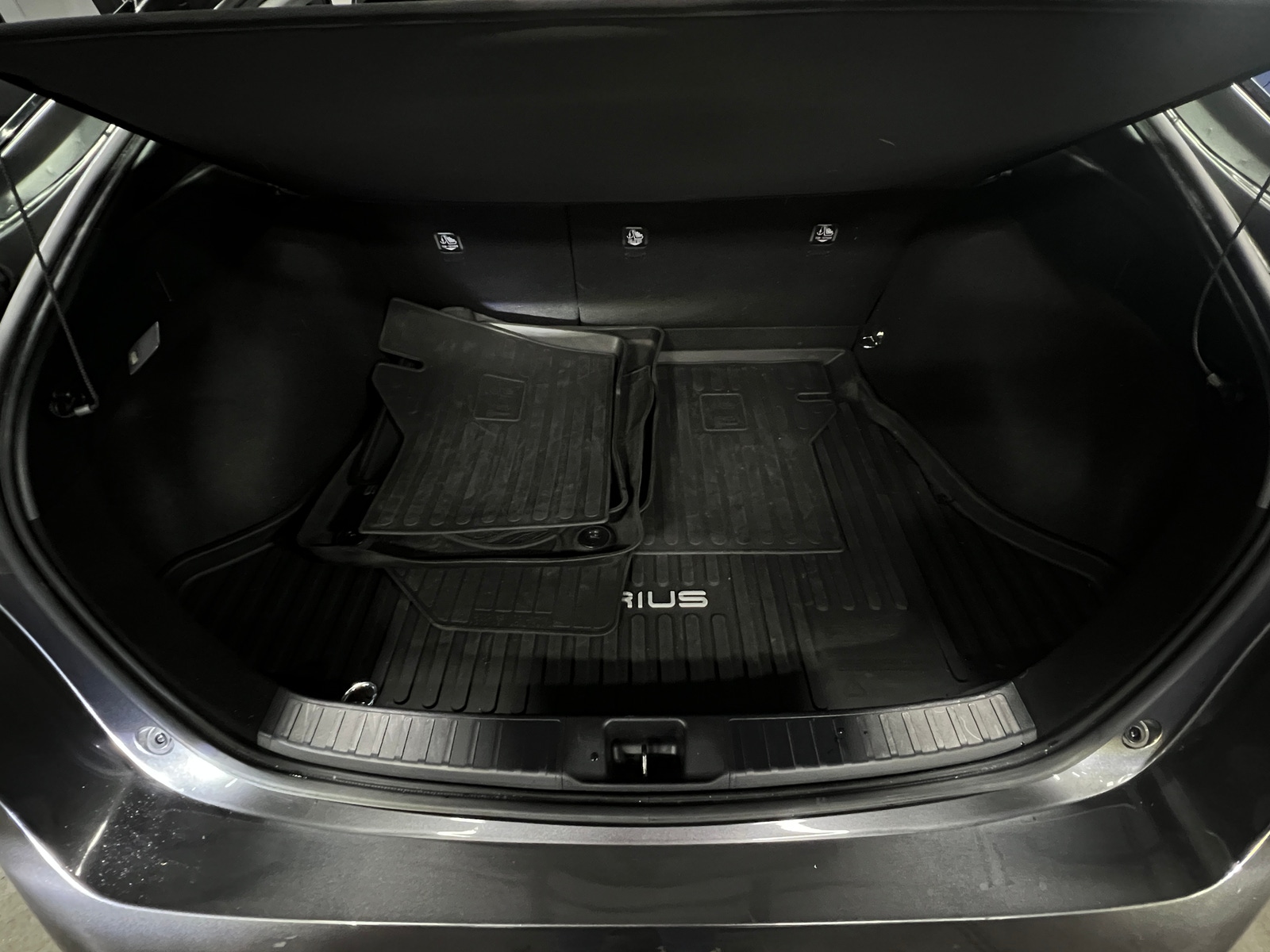 Thumbnail: 2018 Toyota Prius - 7