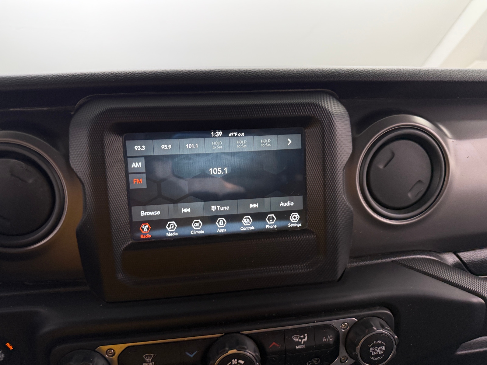 Thumbnail: 2022 Jeep Wrangler - 4