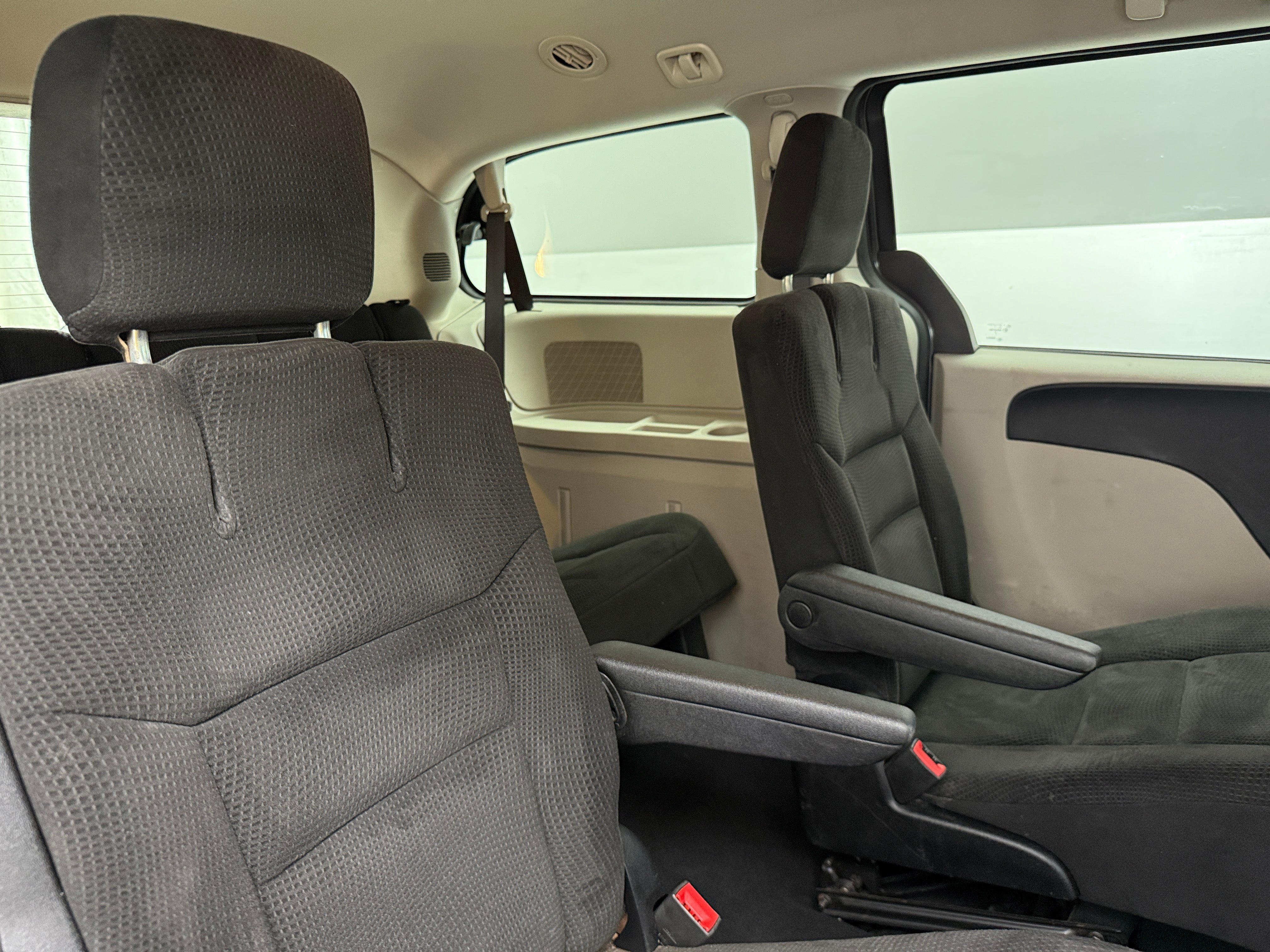 Used 2017 Dodge Grand Caravan SE with VIN 2C4RDGBG1HR719273 for sale in Casa Grande, AZ