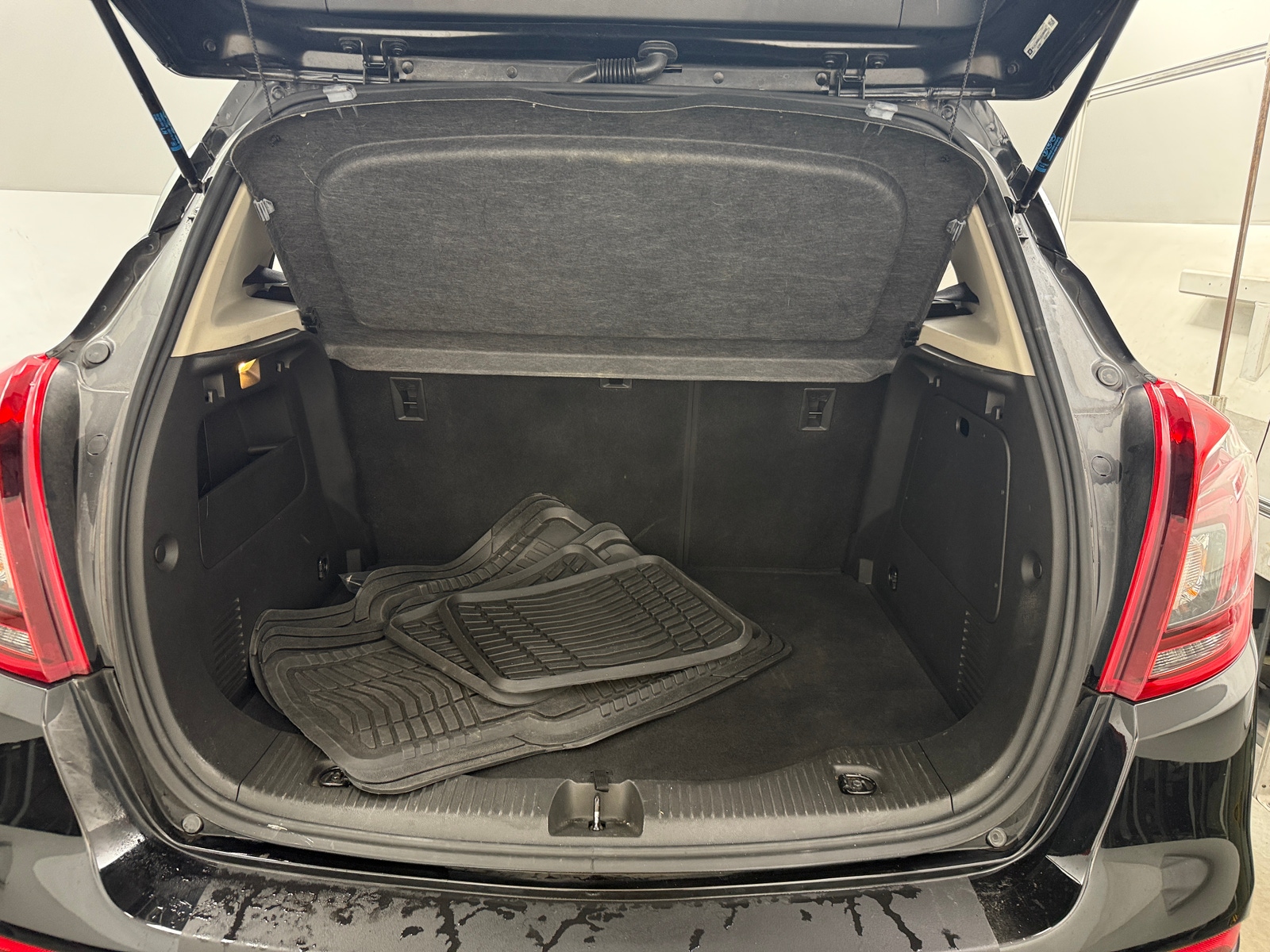 Thumbnail: 2018 Buick Encore - 7