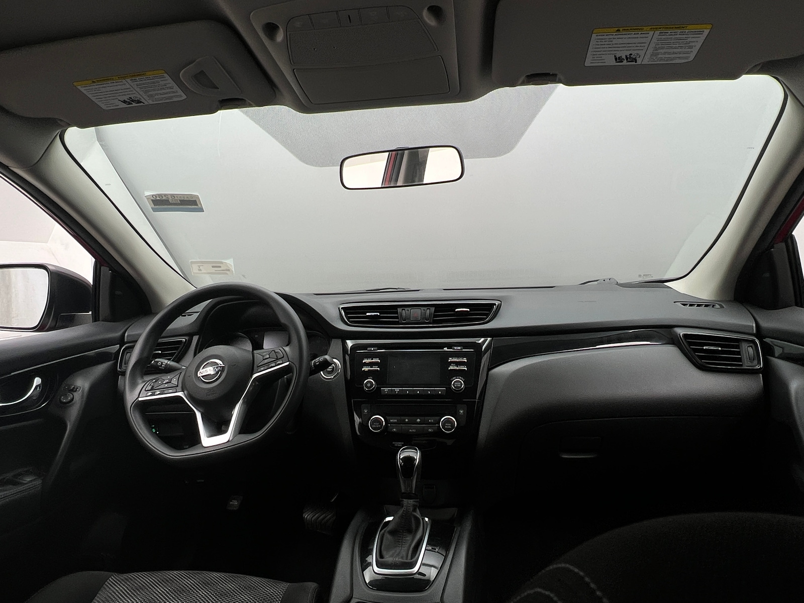 Thumbnail: 2018 Nissan Rogue Sport - 3