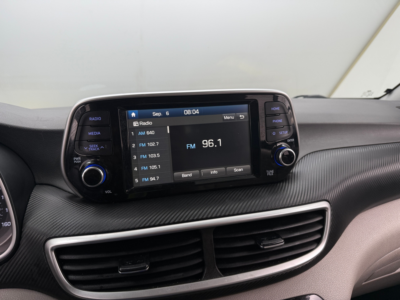 Thumbnail: 2020 Hyundai Tucson - 4