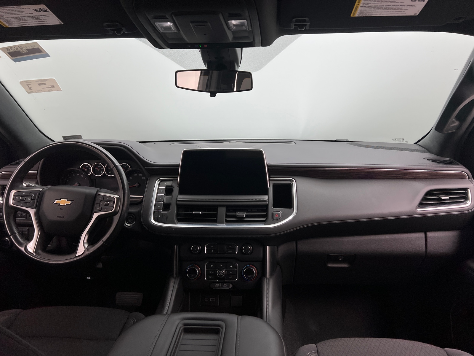 Thumbnail: 2021 Chevrolet Tahoe - 3