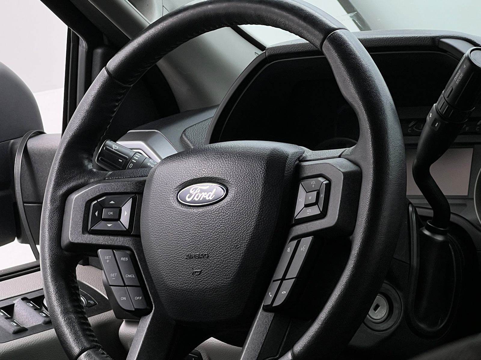 Thumbnail: 2019 Ford Econoline - 5