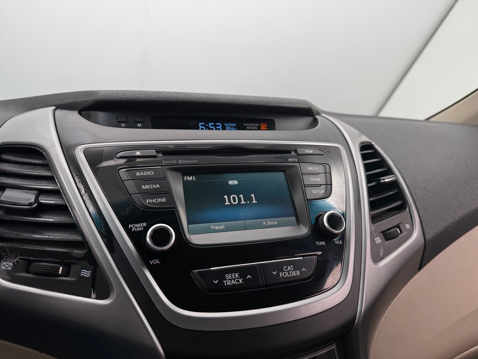 Thumbnail: 2014 Hyundai Elantra - 3