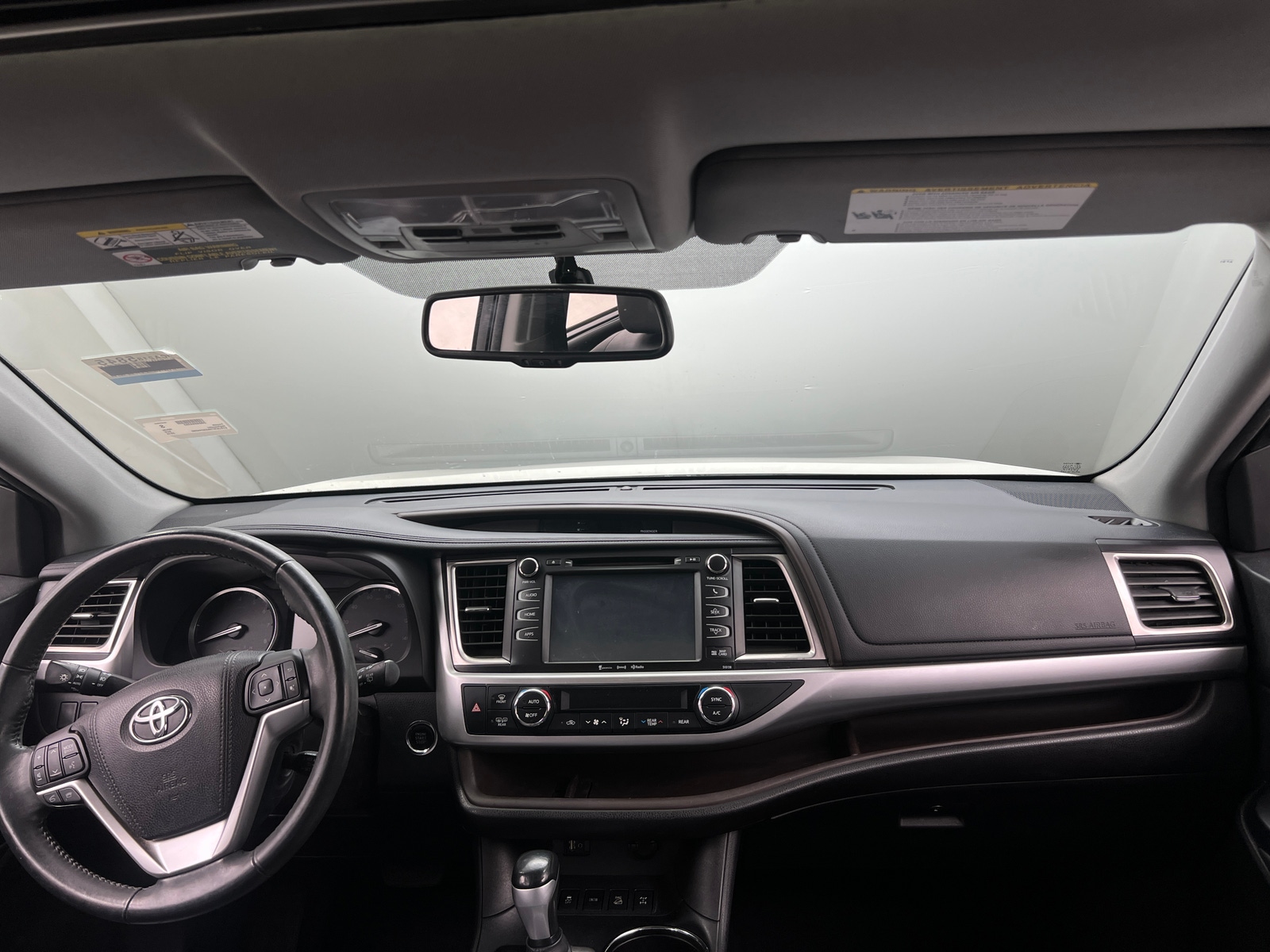 Thumbnail: 2016 Toyota Highlander - 2