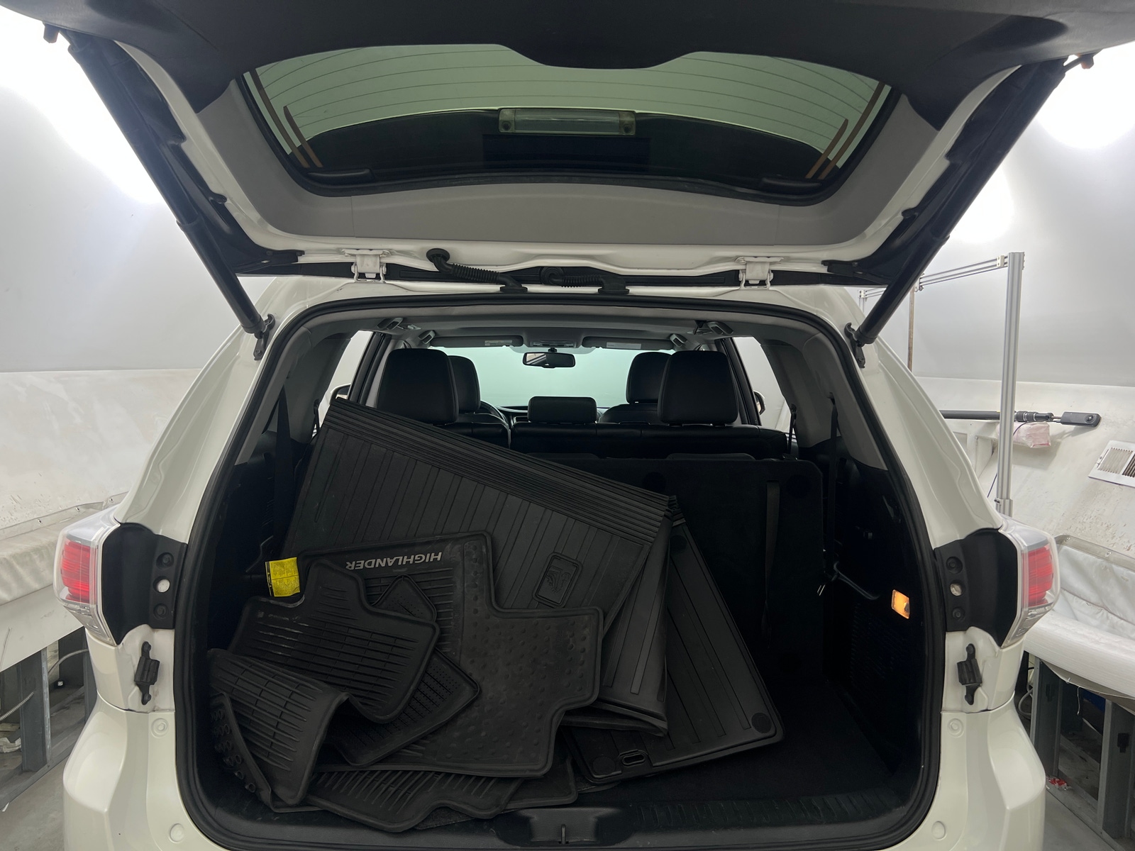 Thumbnail: 2016 Toyota Highlander - 6