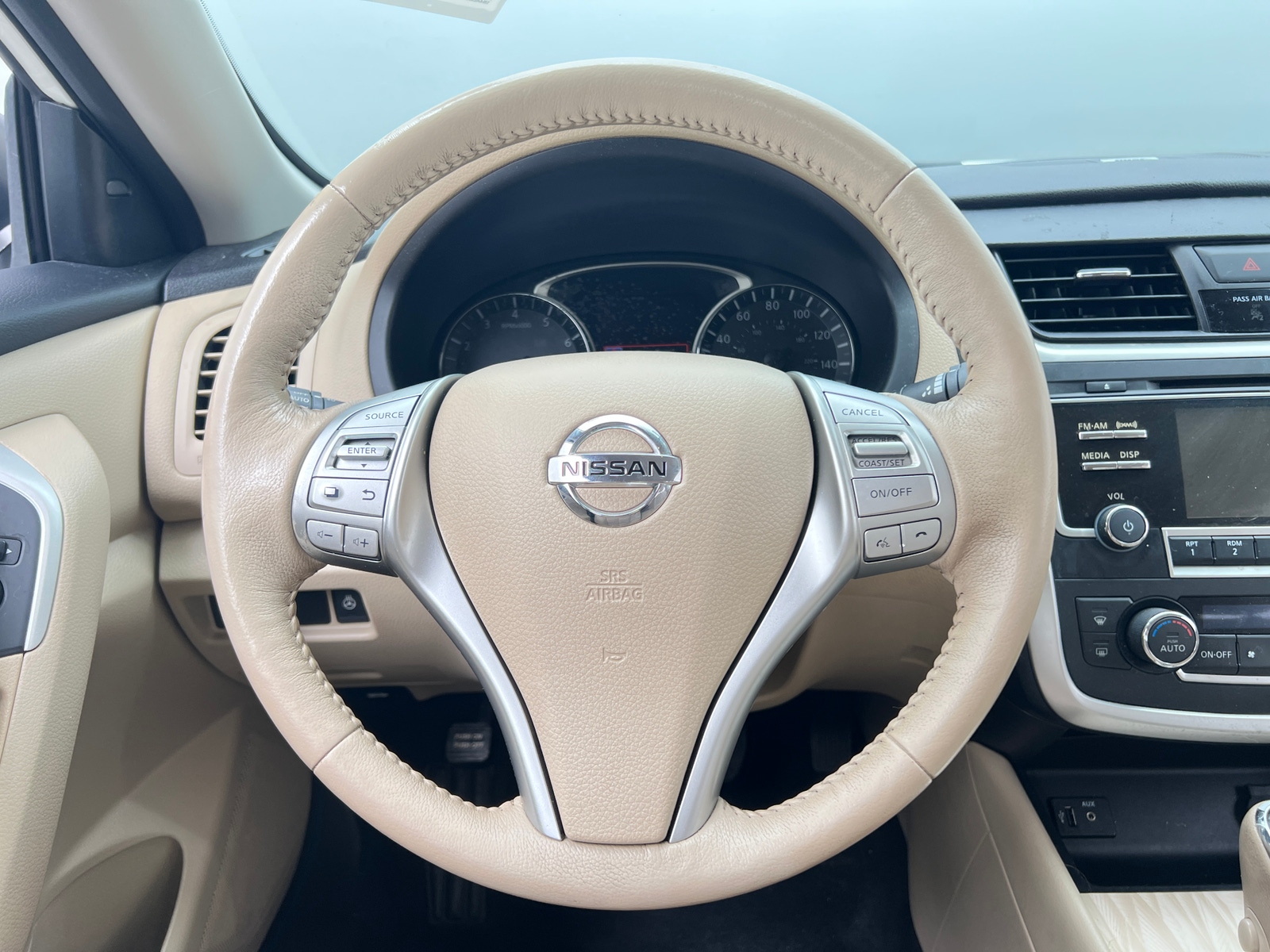 Thumbnail: 2016 Nissan Altima - 4
