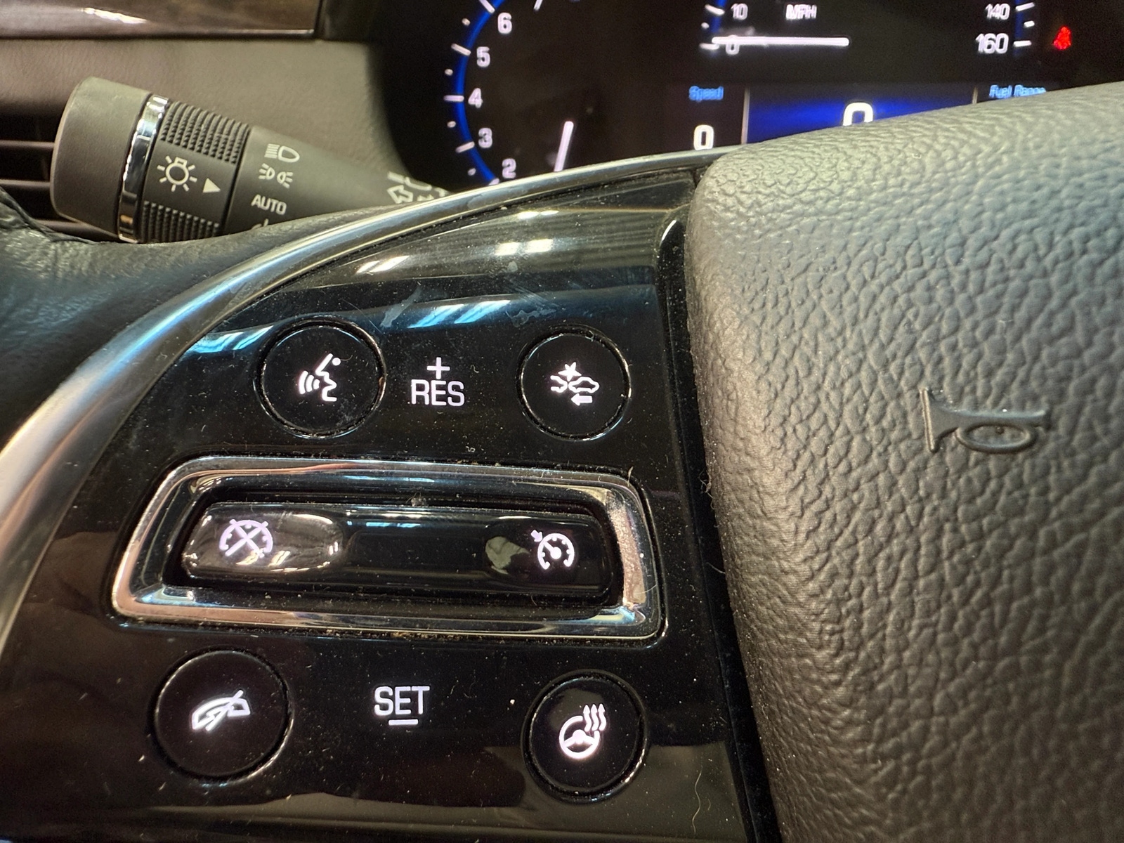 Thumbnail: 2014 Cadillac XTS - 4