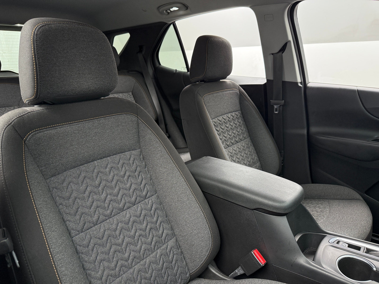 Thumbnail: 2022 Chevrolet Equinox - 2