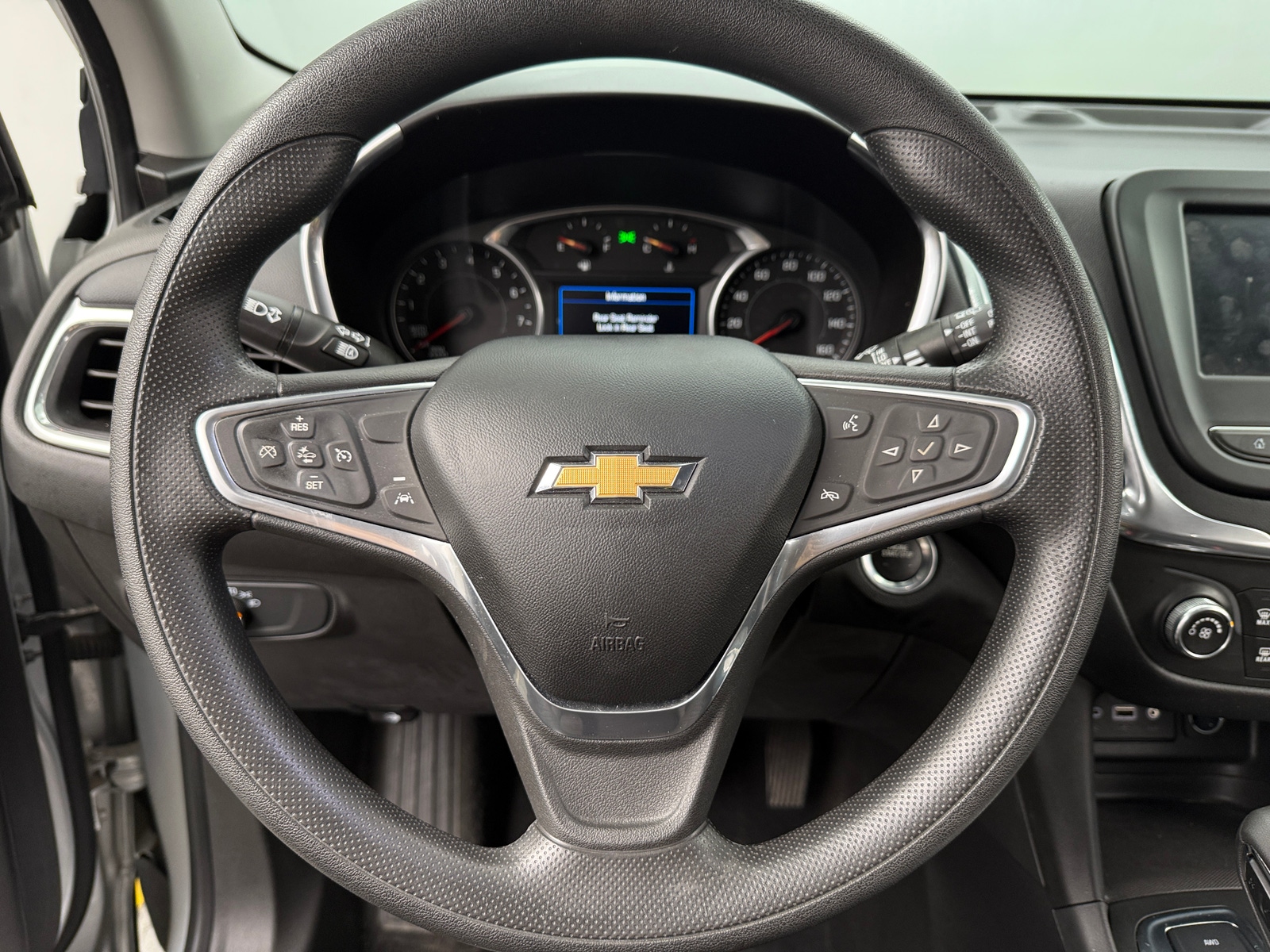 Thumbnail: 2022 Chevrolet Equinox - 5