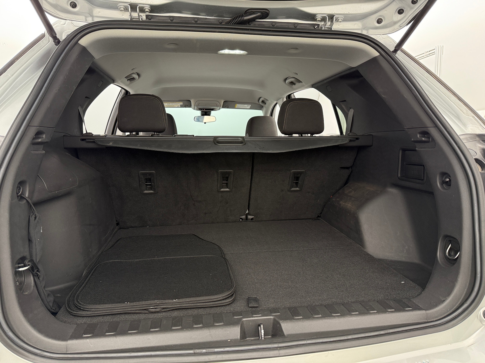 Thumbnail: 2022 Chevrolet Equinox - 7