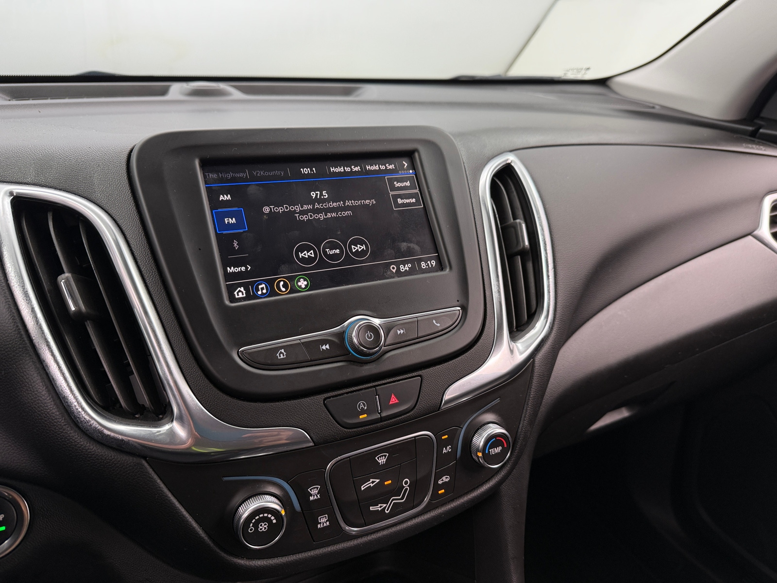 Thumbnail: 2022 Chevrolet Equinox - 4