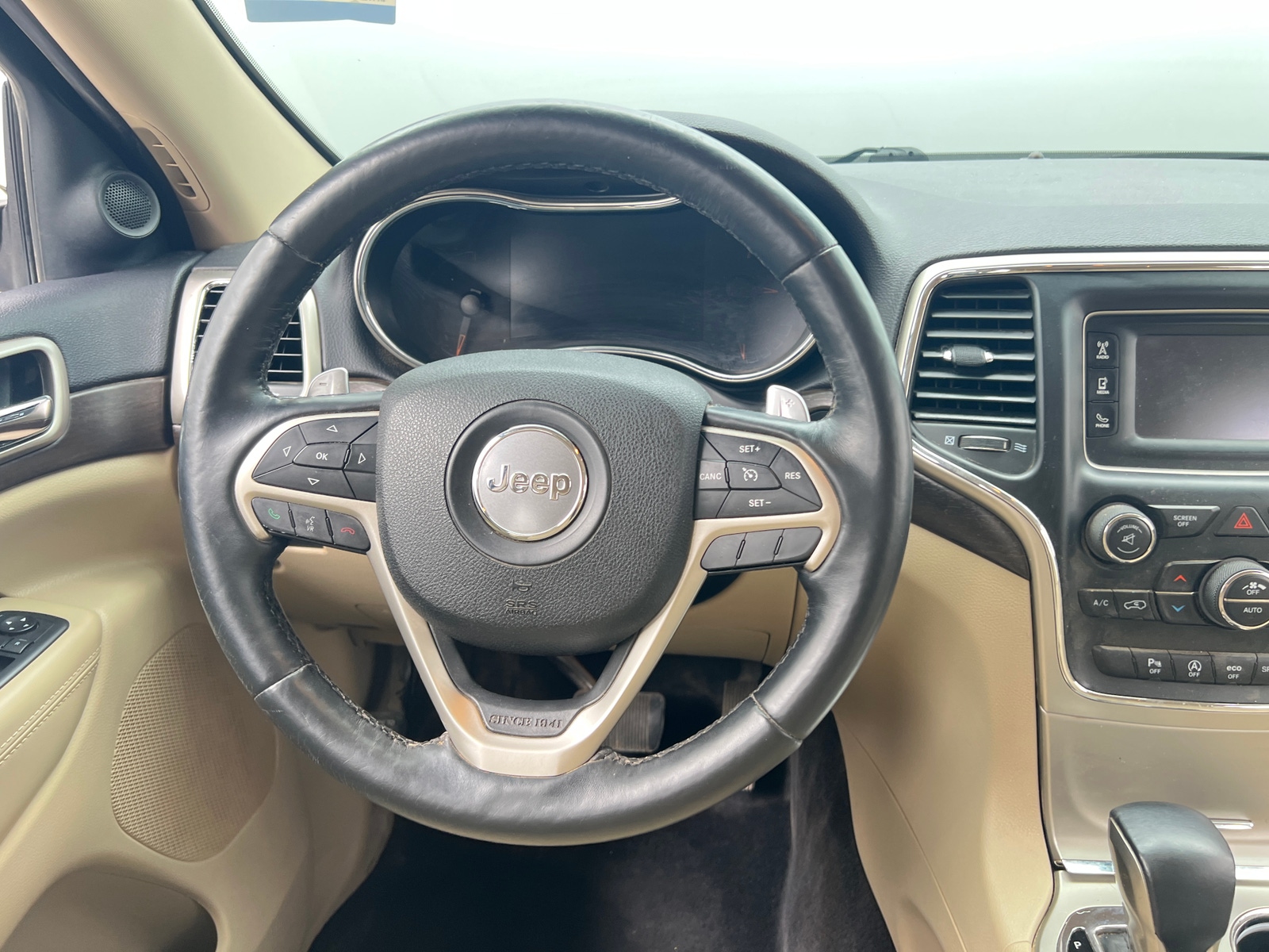 Thumbnail: 2017 Jeep Grand Cherokee - 5