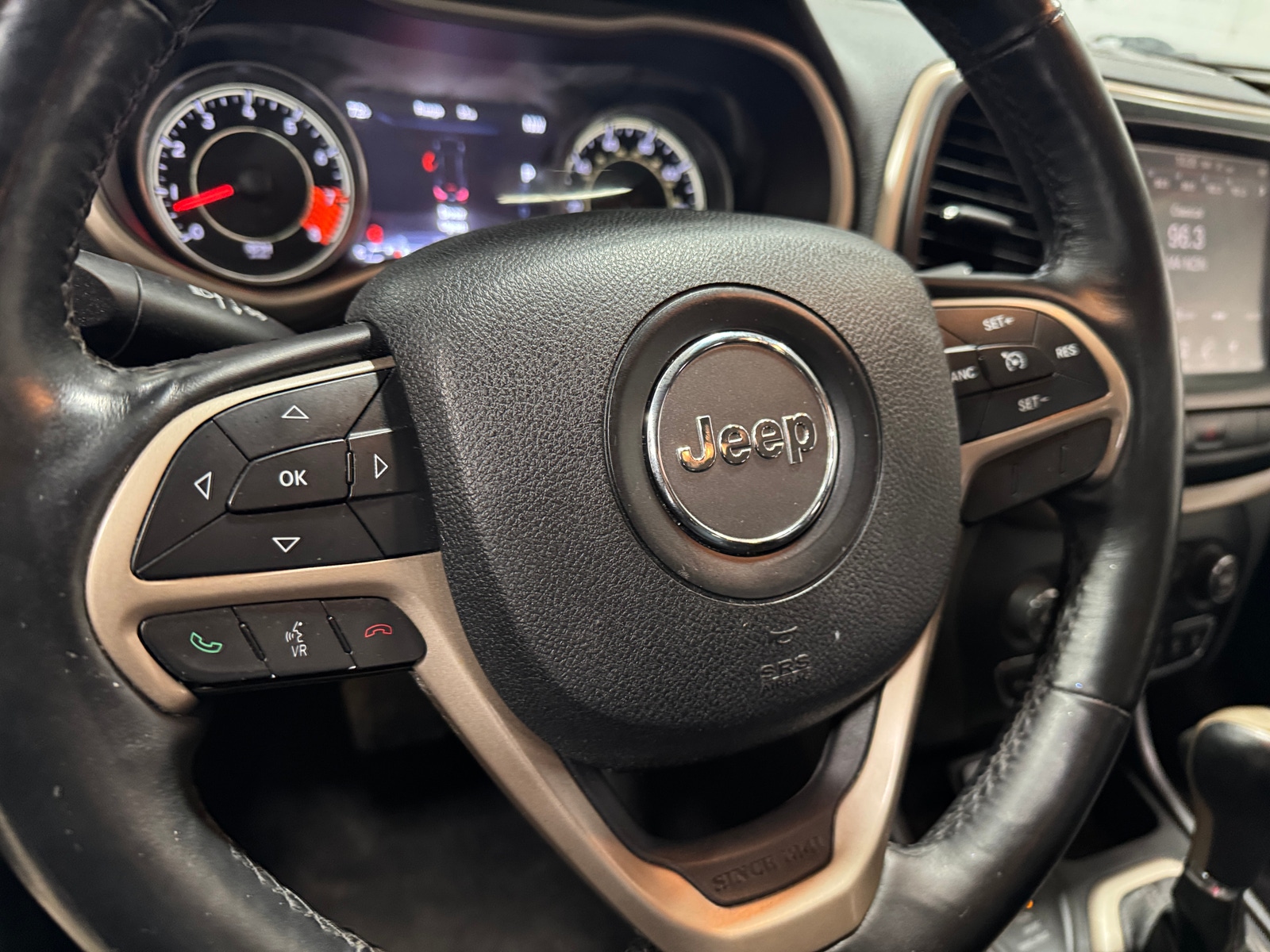 Thumbnail: 2014 Jeep Cherokee - 4