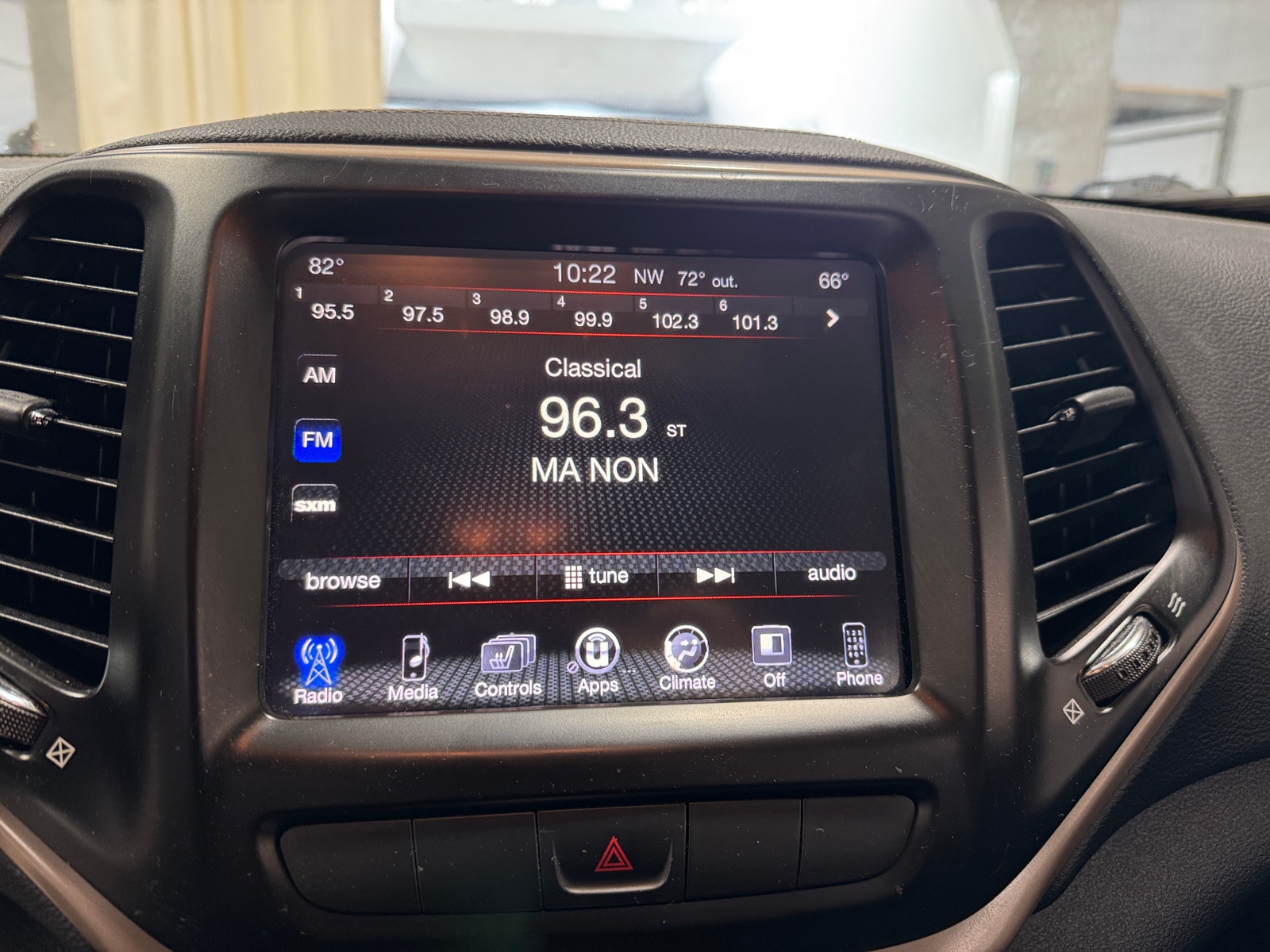 Thumbnail: 2014 Jeep Cherokee - 3