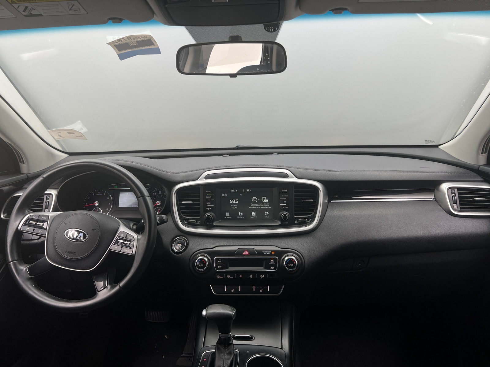 Thumbnail: 2020 Kia Sorento - 3