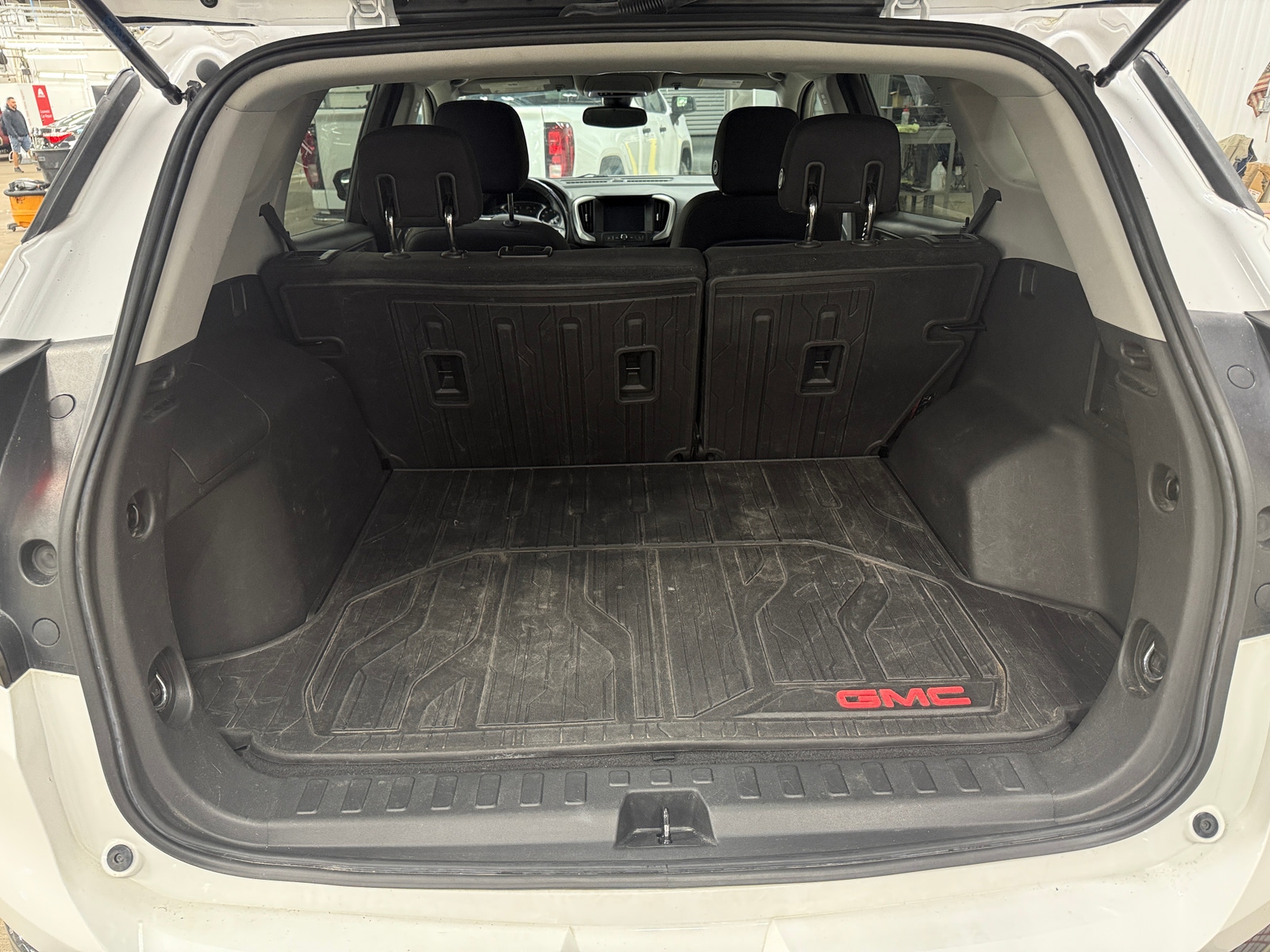 Thumbnail: 2020 GMC Terrain - 7