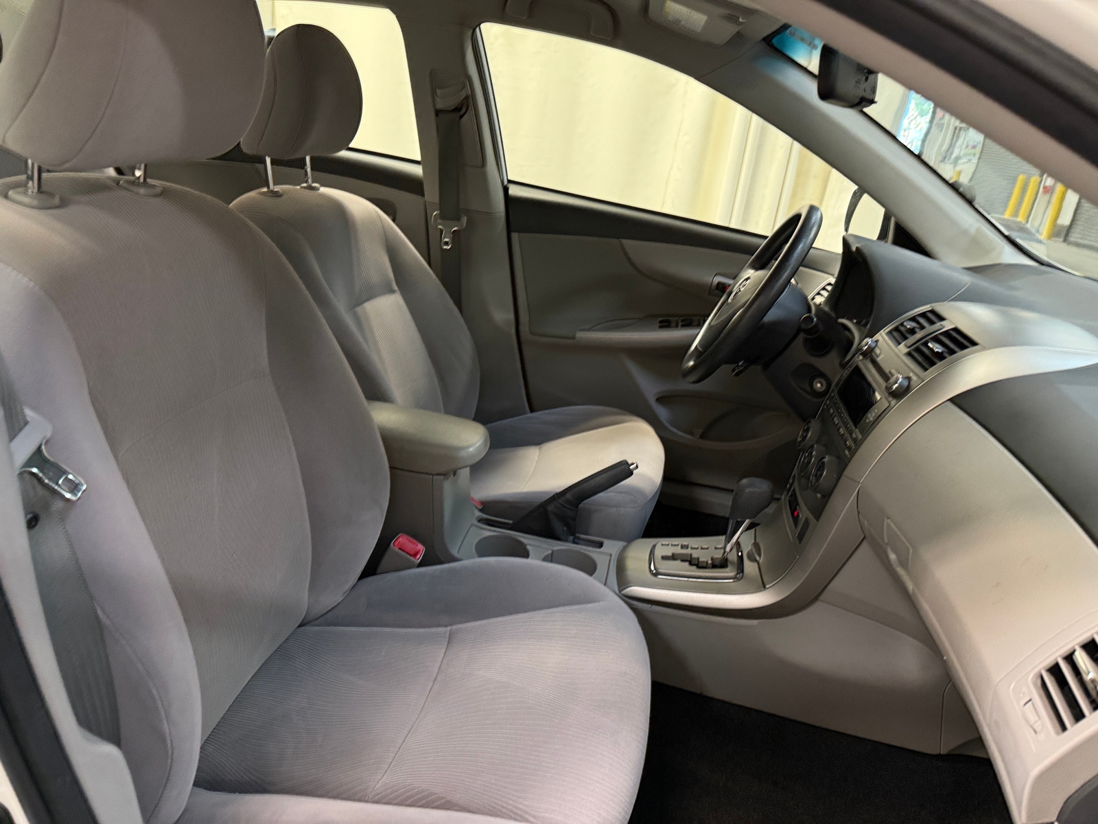 Thumbnail: 2011 Toyota Corolla - 2