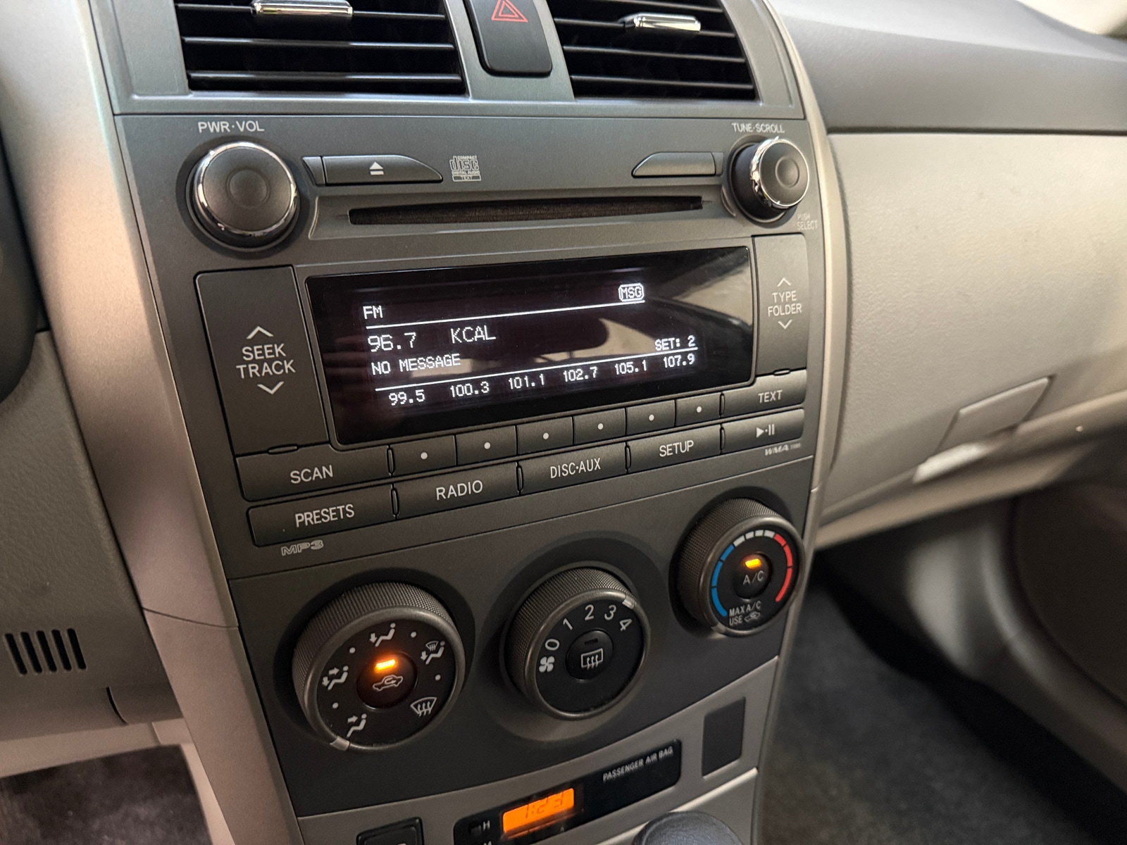 Thumbnail: 2011 Toyota Corolla - 4