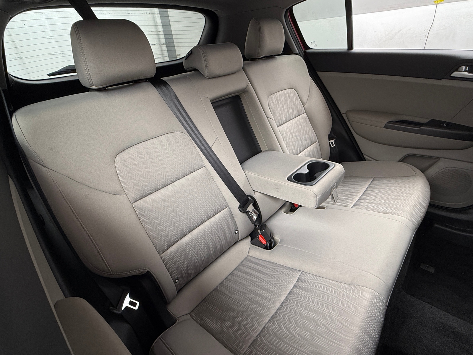 Thumbnail: 2022 Kia Sportage - 6