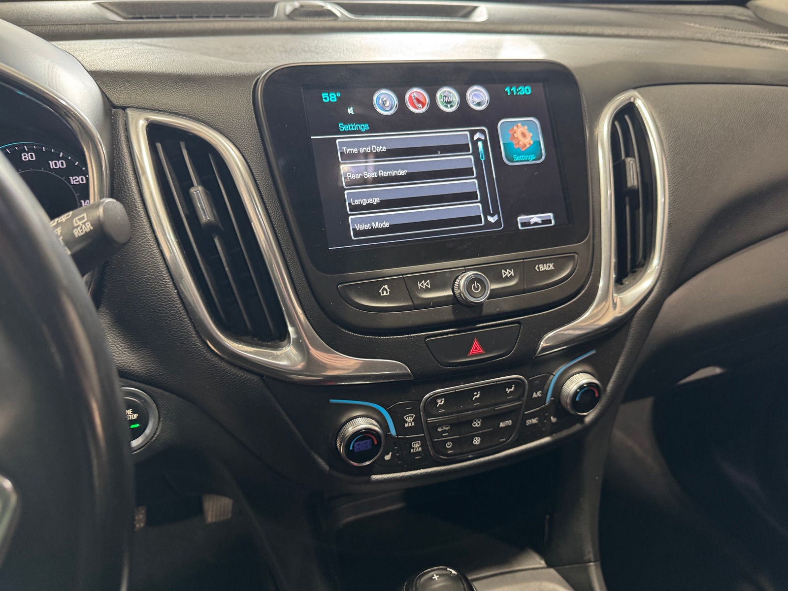 Thumbnail: 2018 Chevrolet Equinox - 4