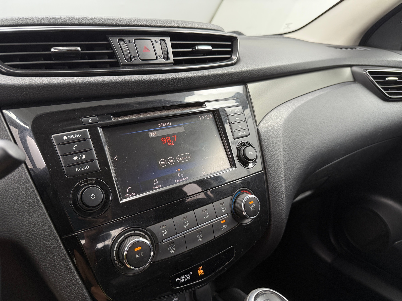 Thumbnail: 2019 Nissan Rogue Sport - 4