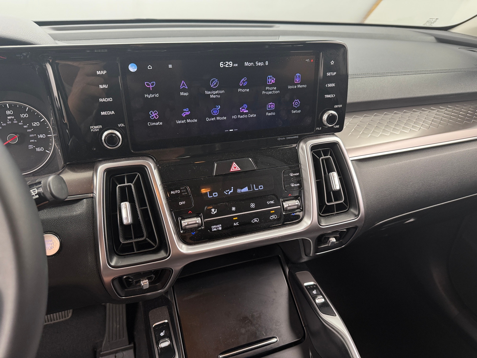 Thumbnail: 2022 Kia Sorento - 3