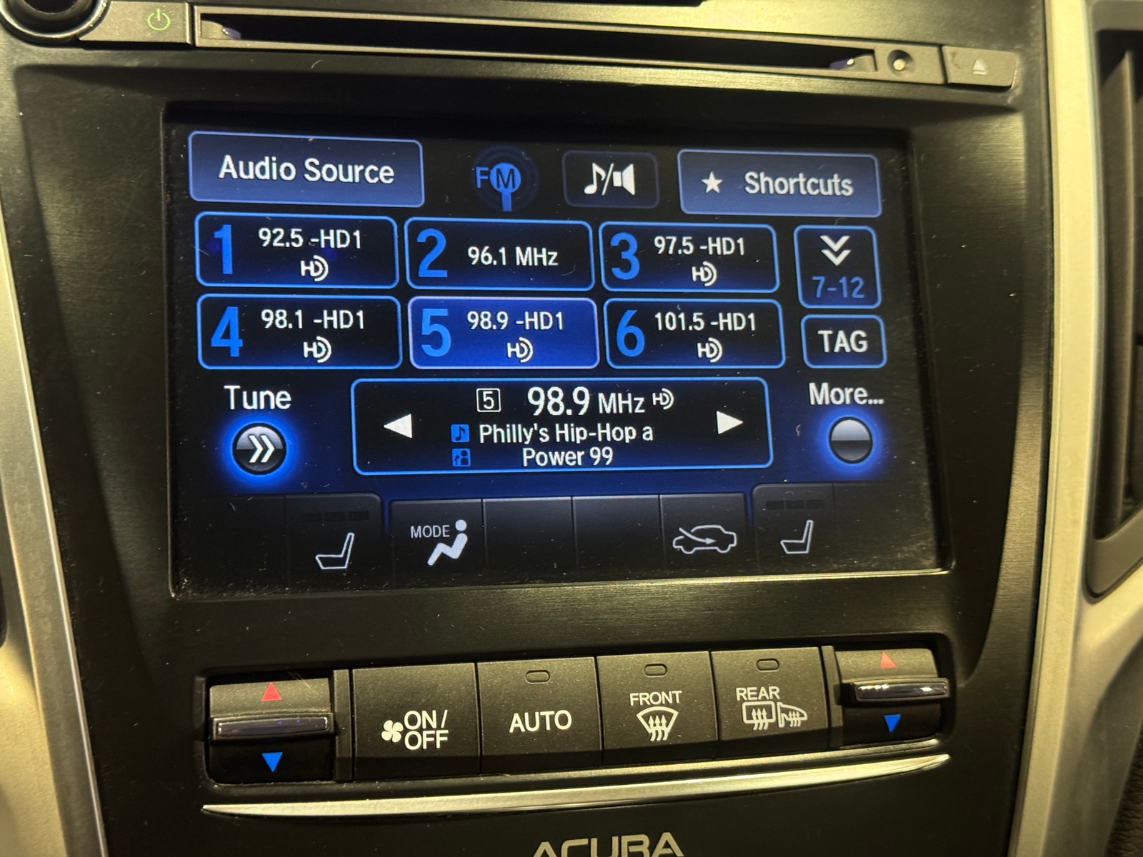 Thumbnail: 2016 Acura TLX - 3