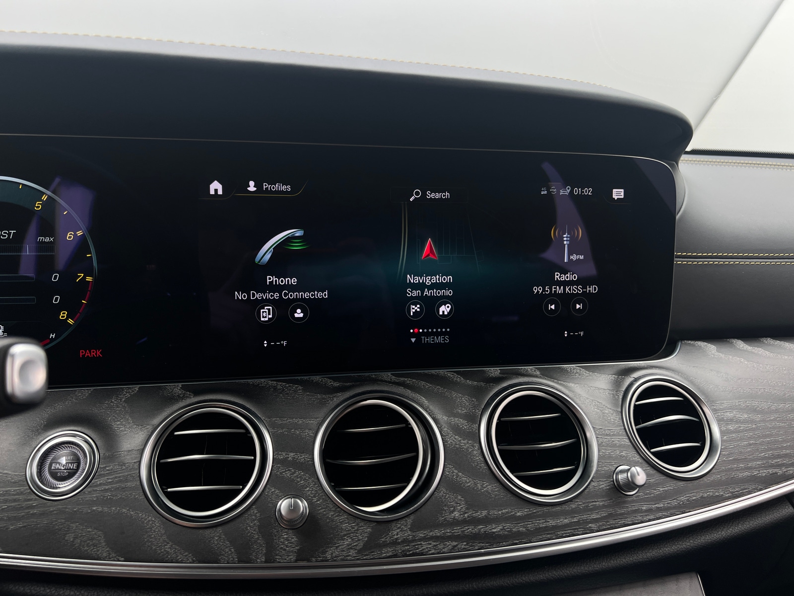 Thumbnail: 2021 Mercedes-Benz E-Class - 3