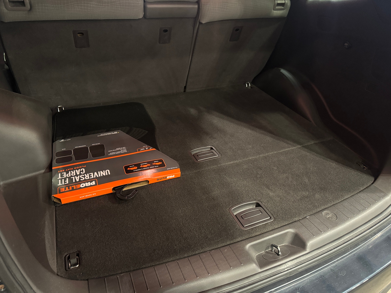 Thumbnail: 2012 Hyundai Santa Fe - 7