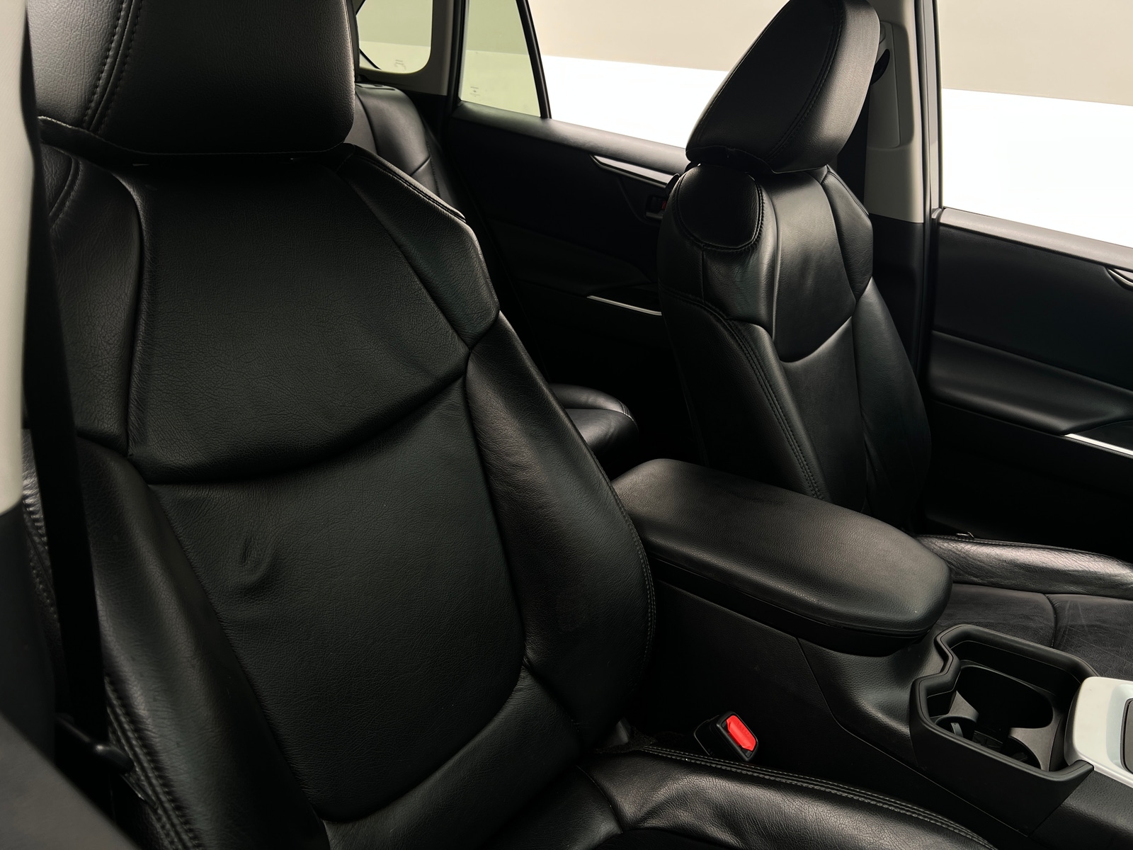Thumbnail: 2021 Toyota RAV4 - 2