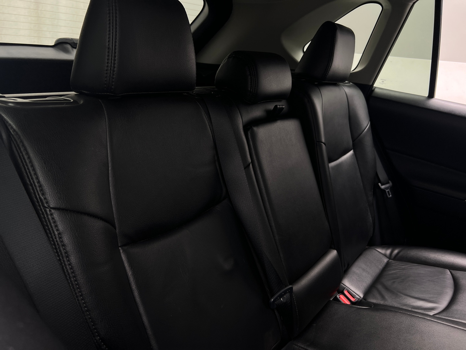 Thumbnail: 2021 Toyota RAV4 - 6