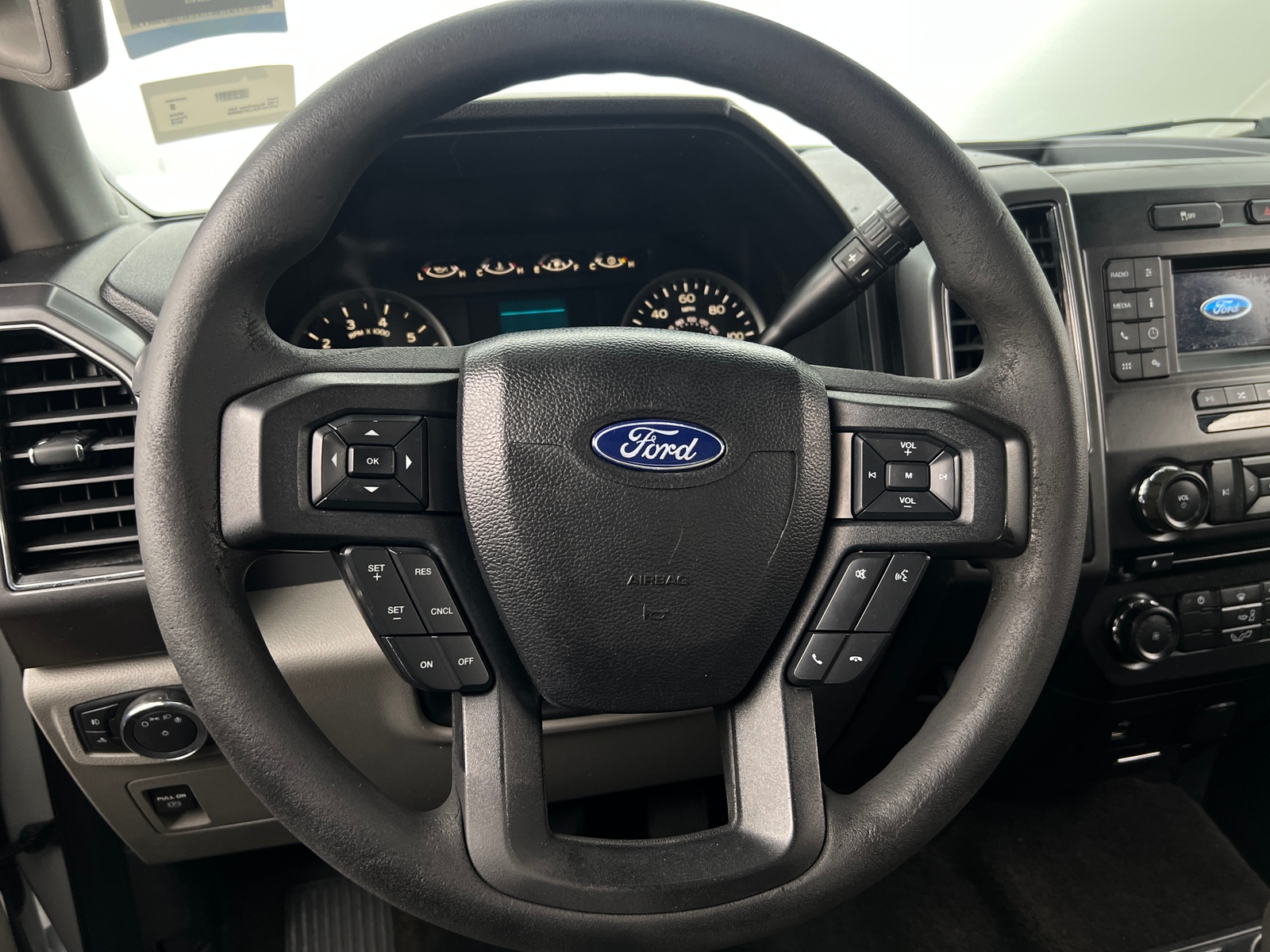Thumbnail: 2018 Ford Econoline - 5