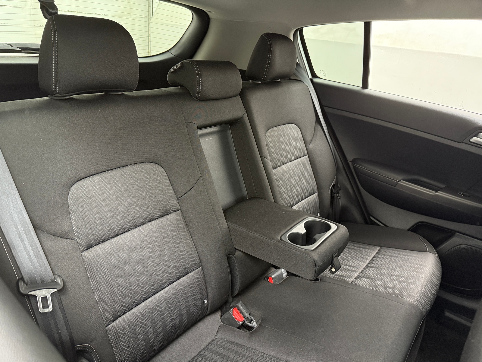 Thumbnail: 2020 Kia Sportage - 6