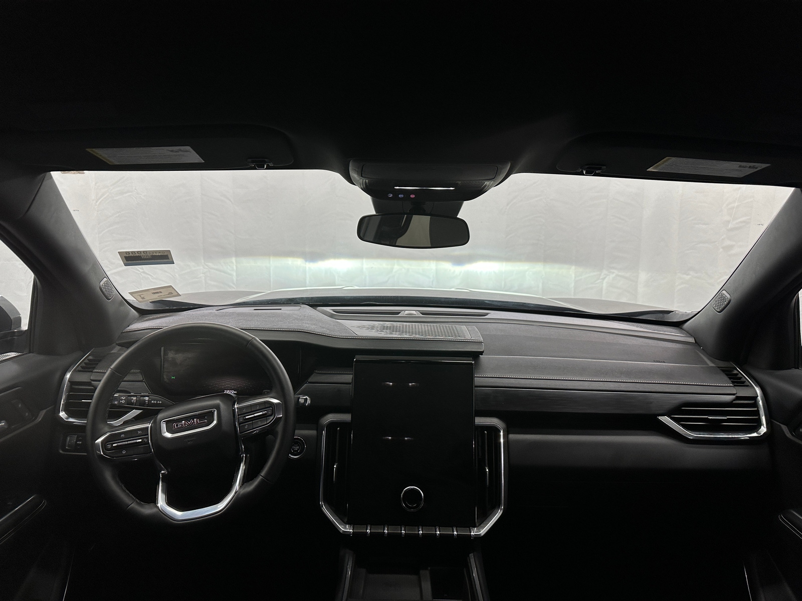 Thumbnail: 2025 GMC Acadia - 3