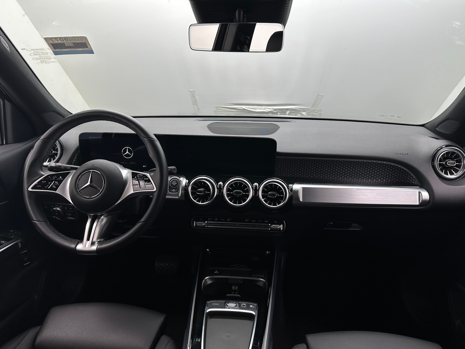 Thumbnail: 2025 Mercedes-Benz GLB - 2