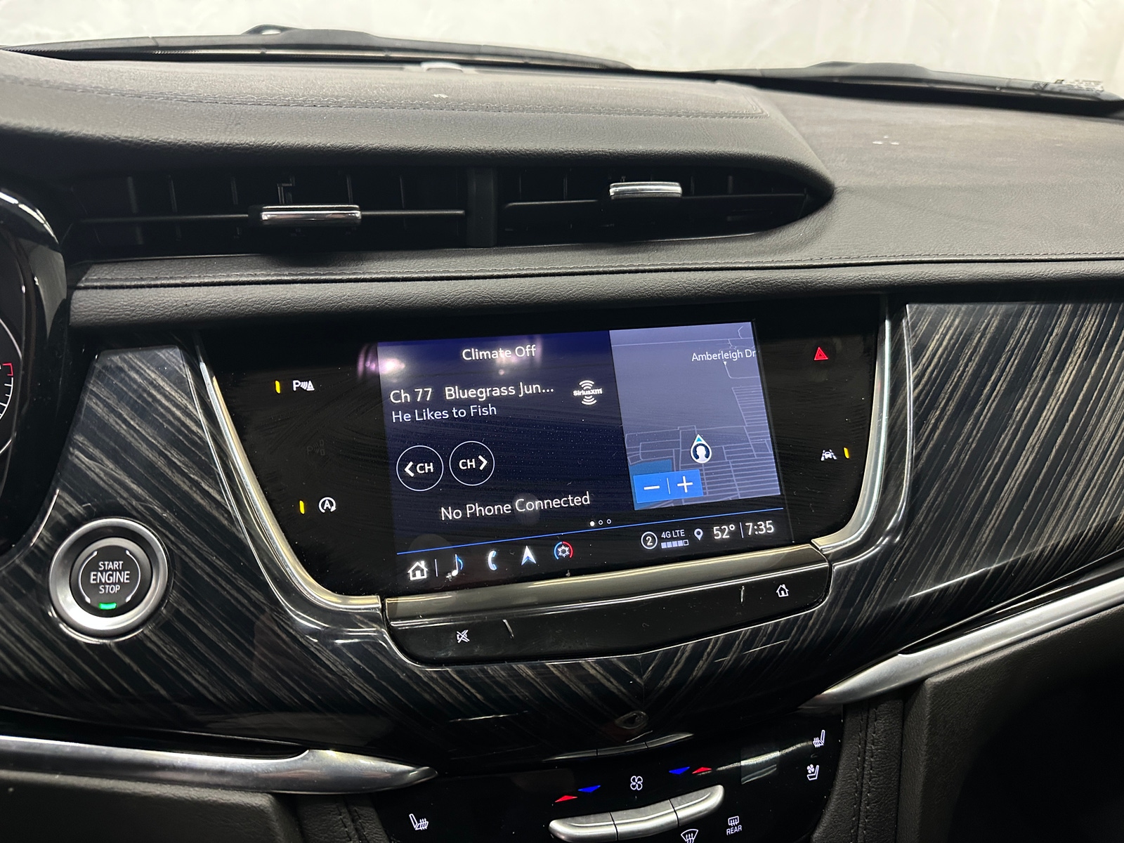 Thumbnail: 2025 Cadillac XT6 - 3