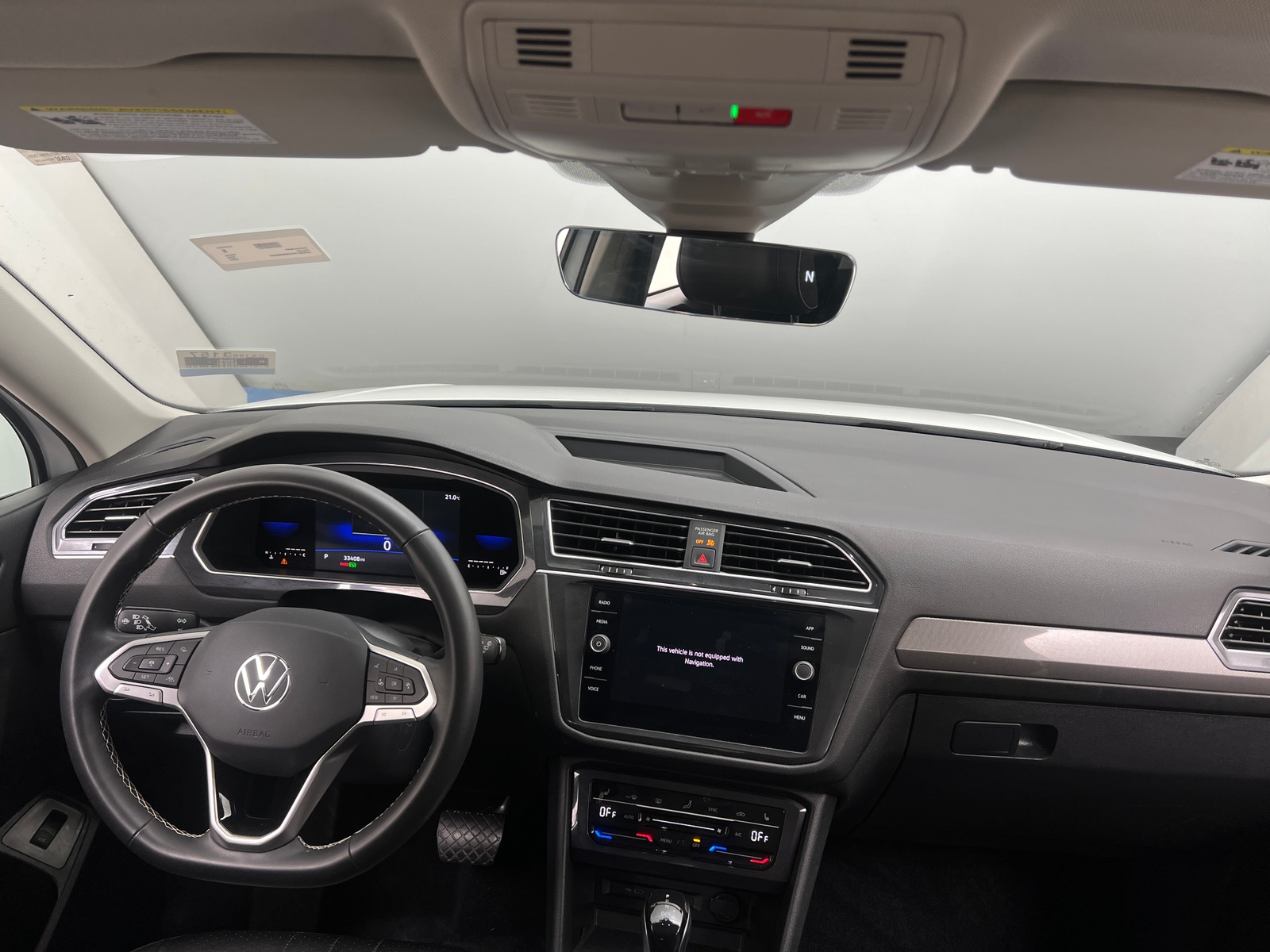 Thumbnail: 2022 Volkswagen Tiguan - 2