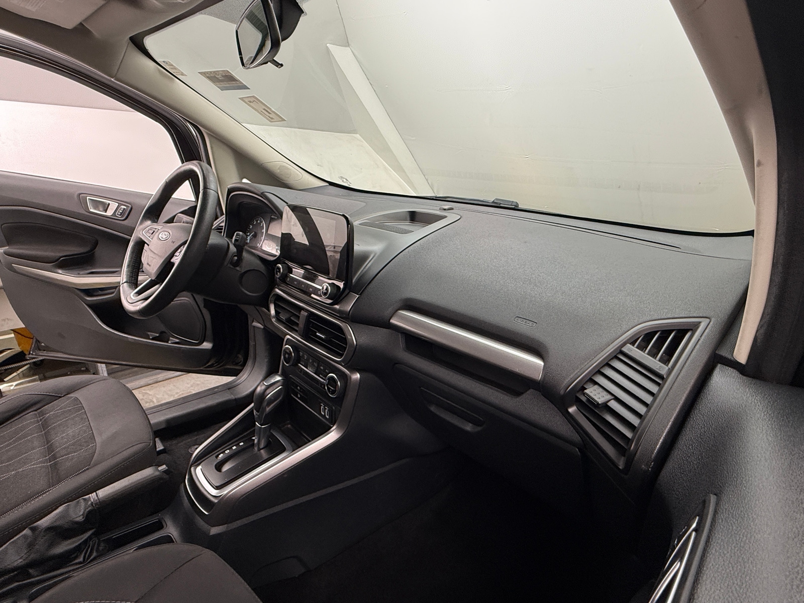 Thumbnail: 2018 Ford EcoSport - 3