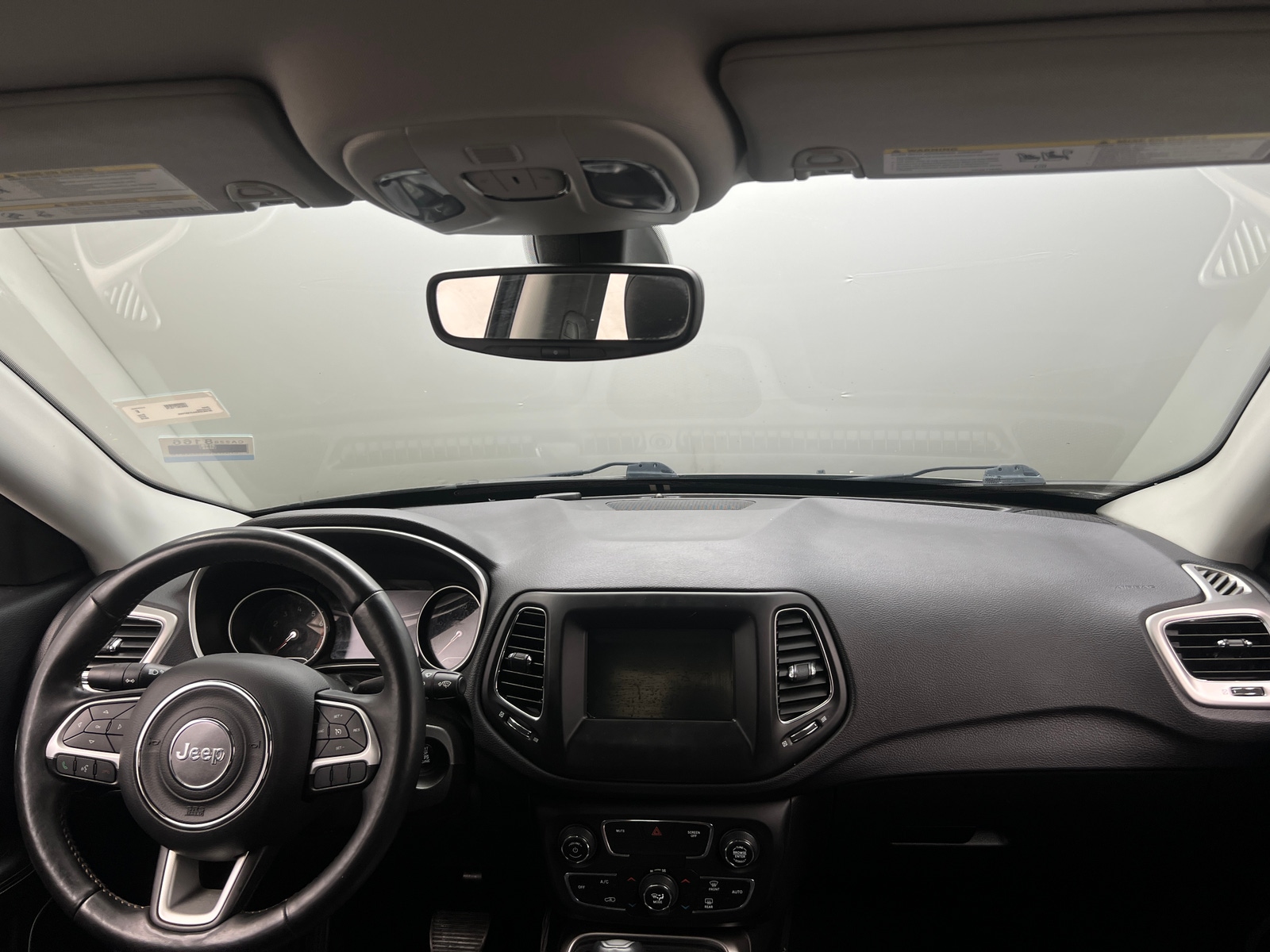 Thumbnail: 2018 Jeep Compass - 3