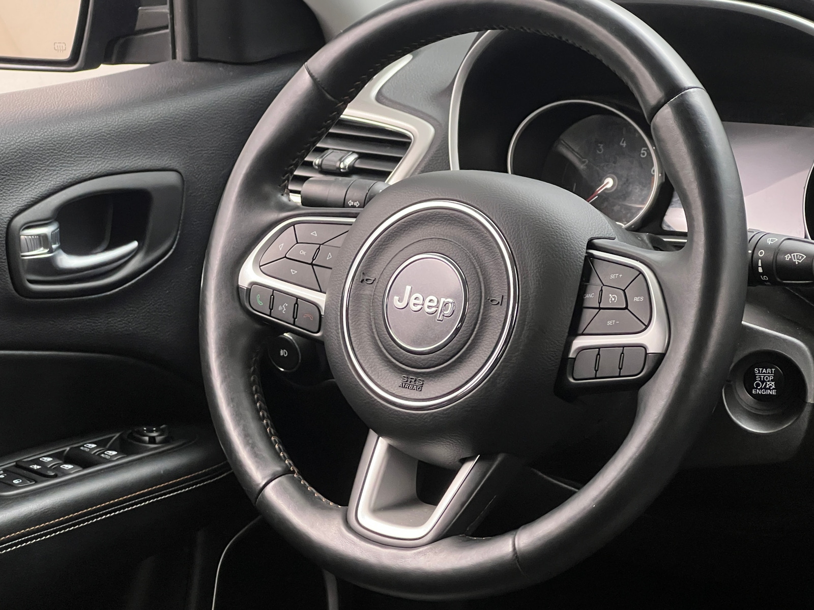 Thumbnail: 2018 Jeep Compass - 5