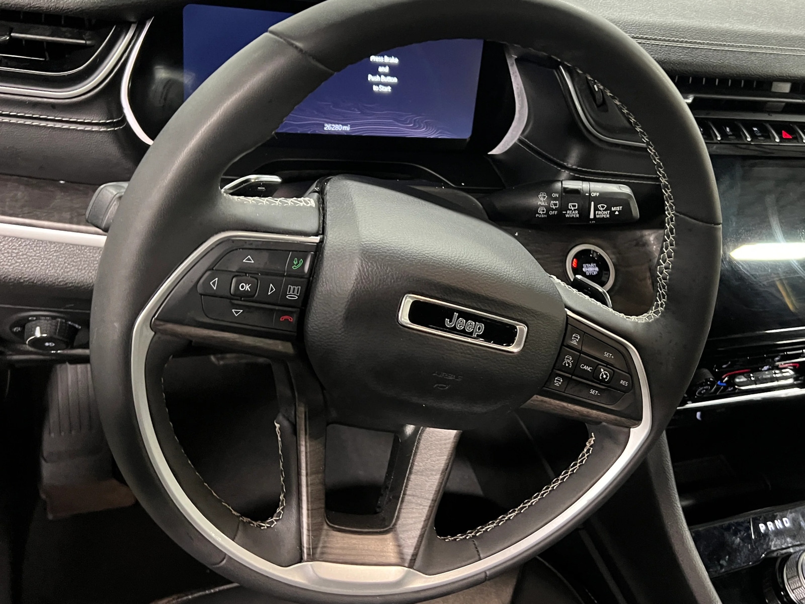 Thumbnail: 2024 Jeep Grand Cherokee - 4