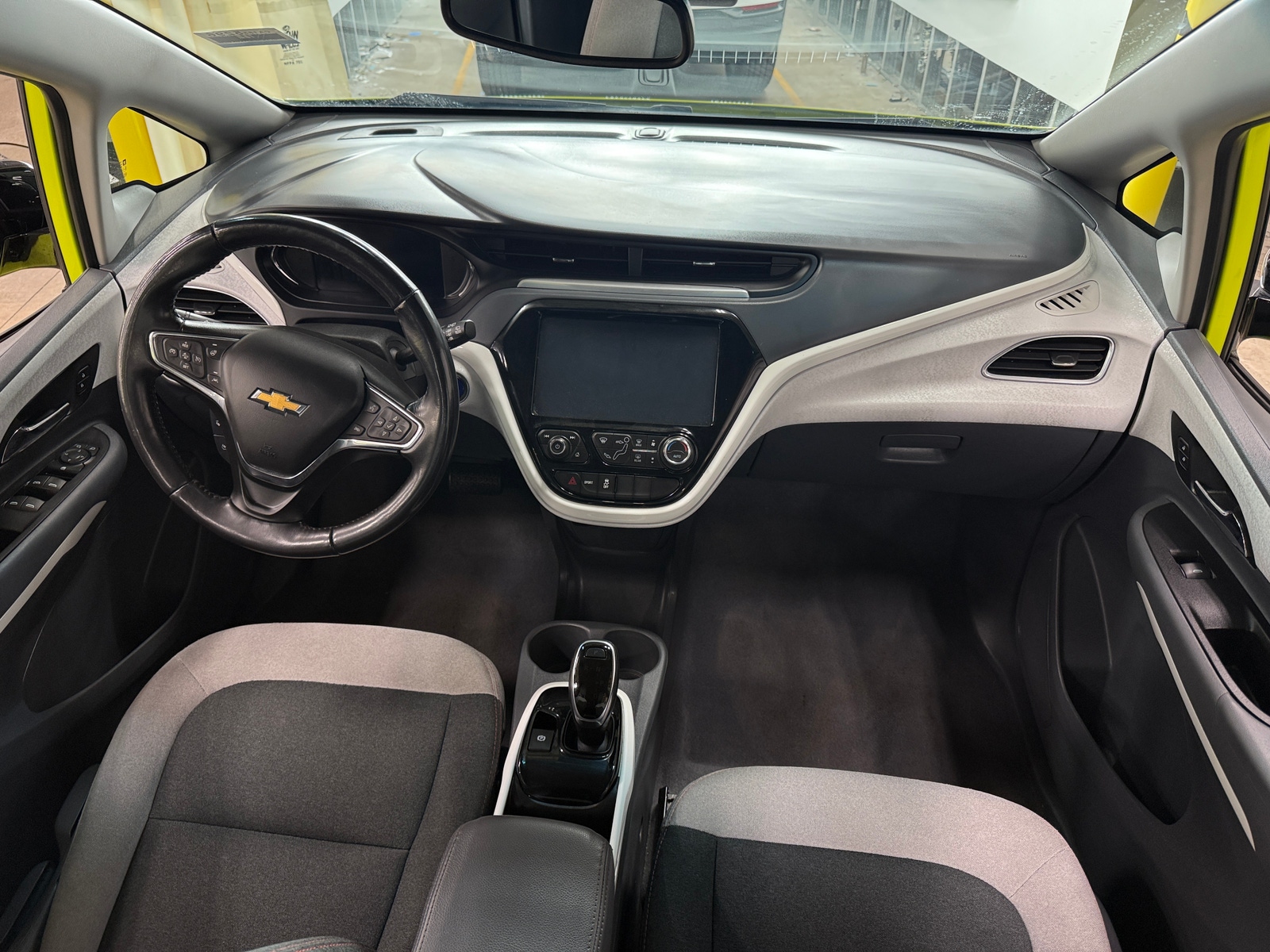 Thumbnail: 2019 Chevrolet Bolt EV - 3