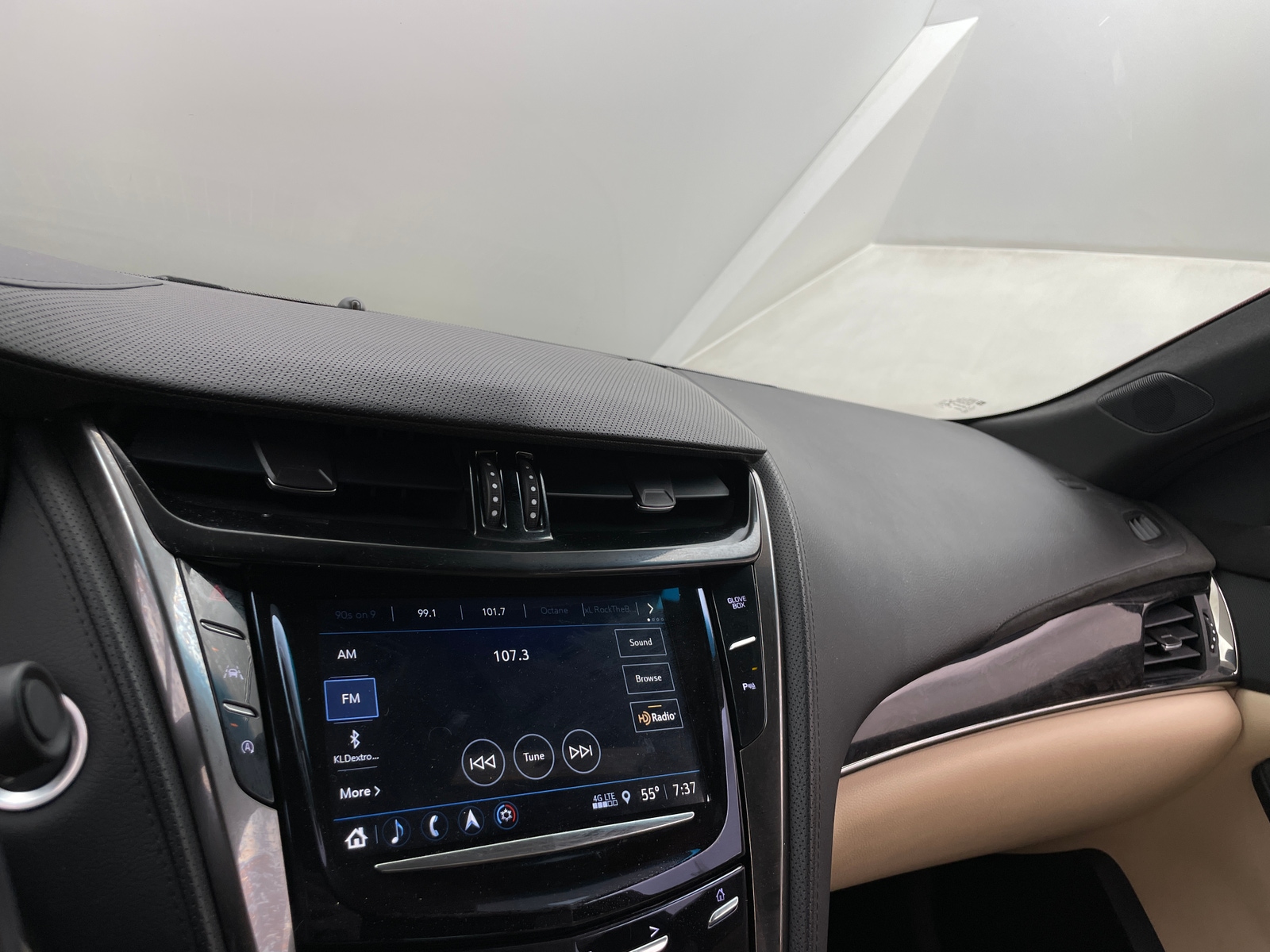 Thumbnail: 2019 Cadillac CTS - 3