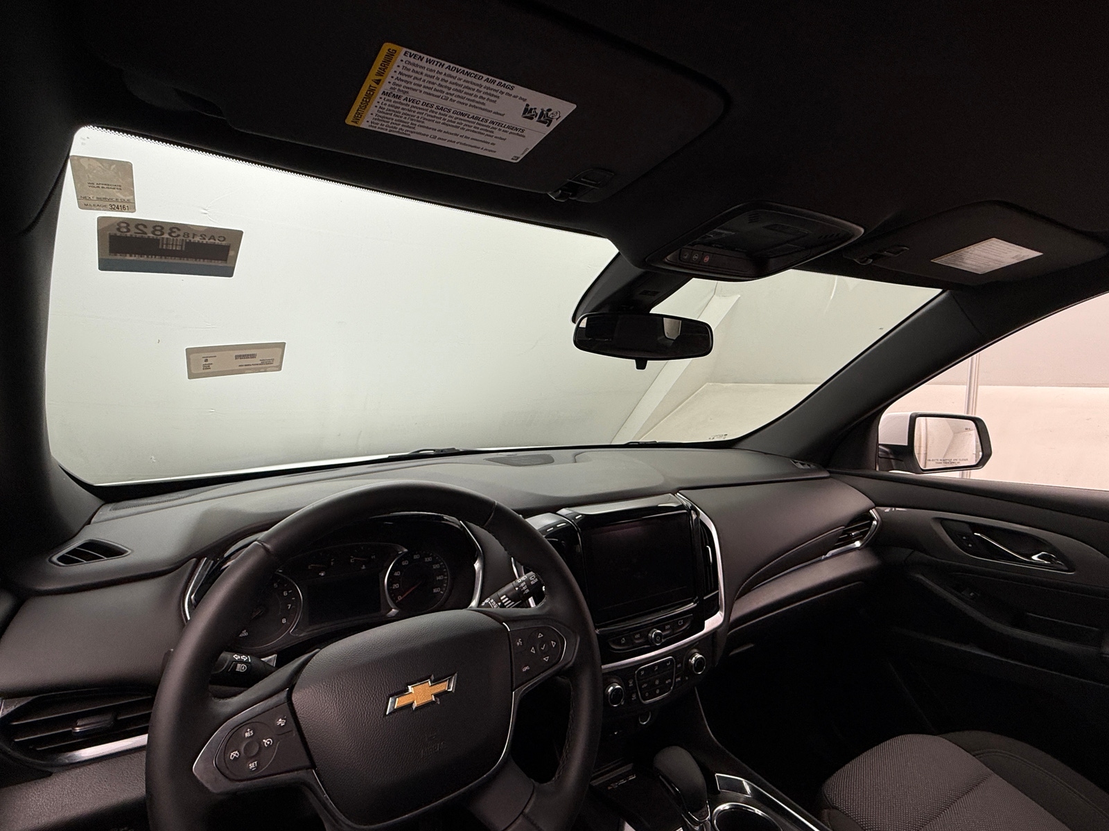 Thumbnail: 2023 Chevrolet Traverse - 3