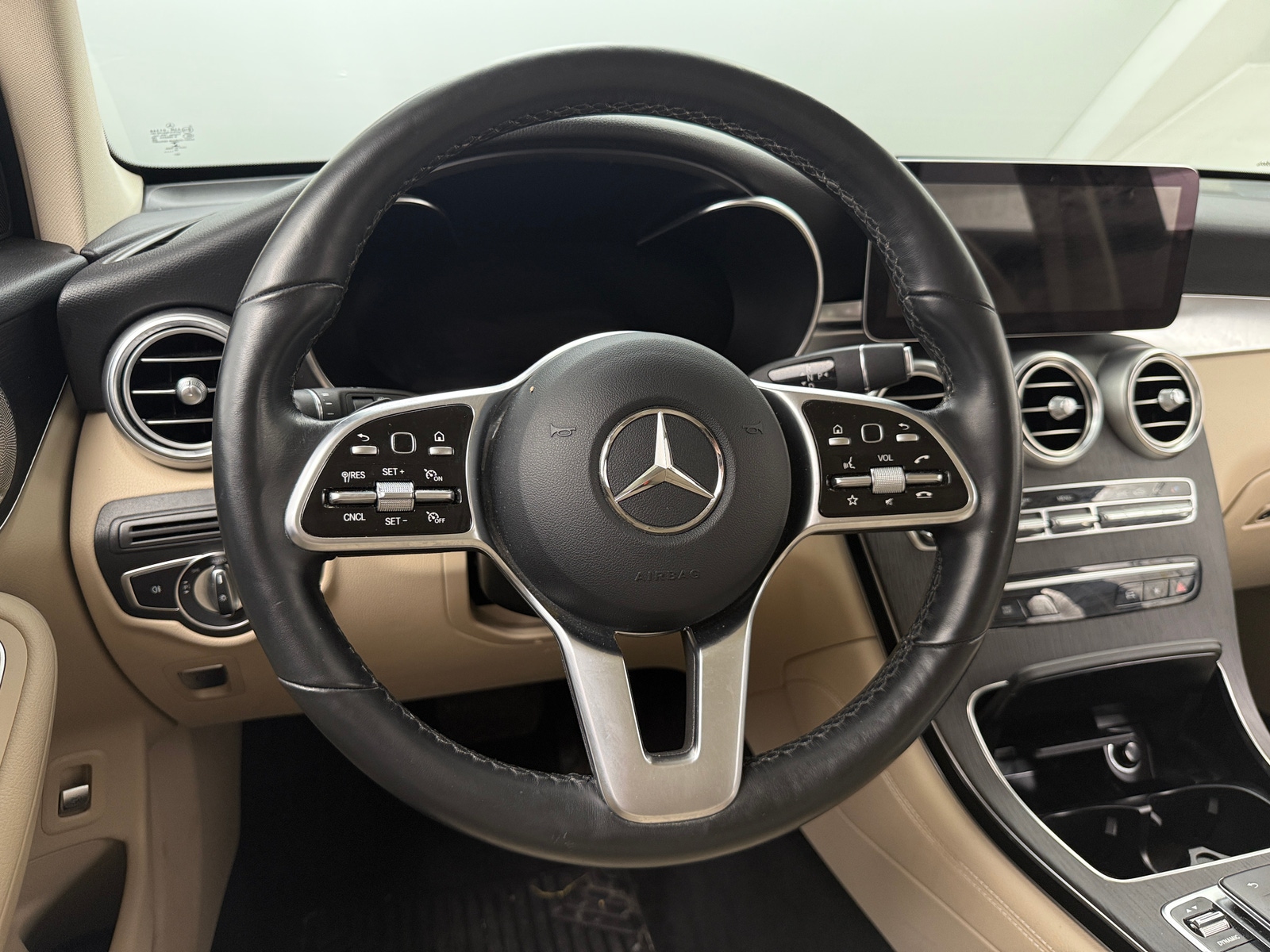 Thumbnail: 2021 Mercedes-Benz GLC - 4