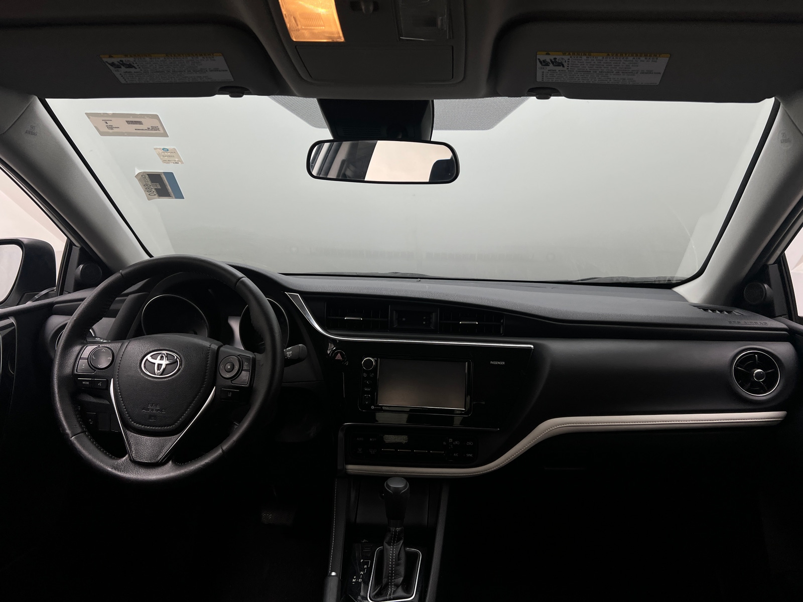 Thumbnail: 2017 Toyota Corolla iM - 3