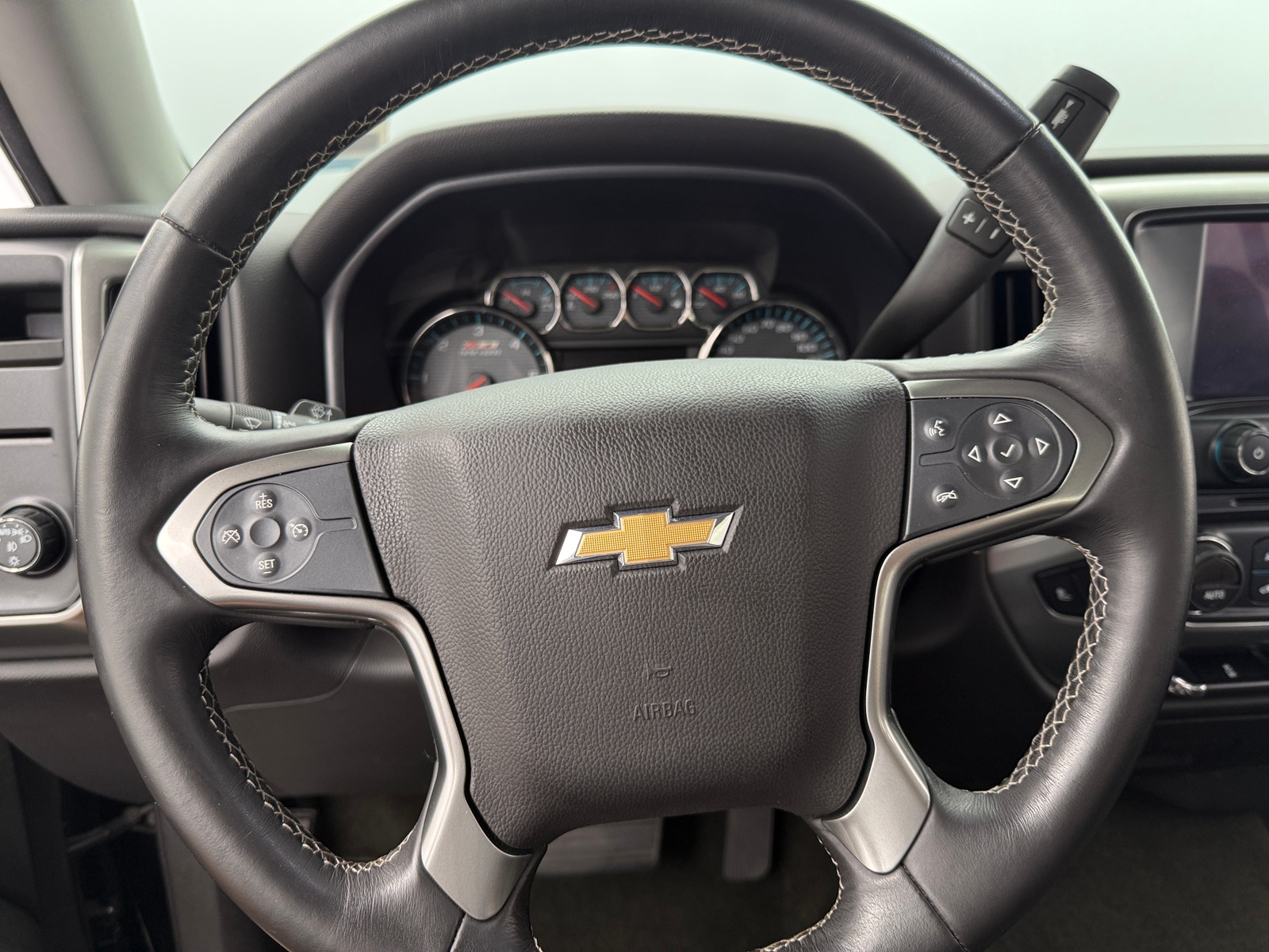 Thumbnail: 2015 Chevrolet Silverado 1500 - 4